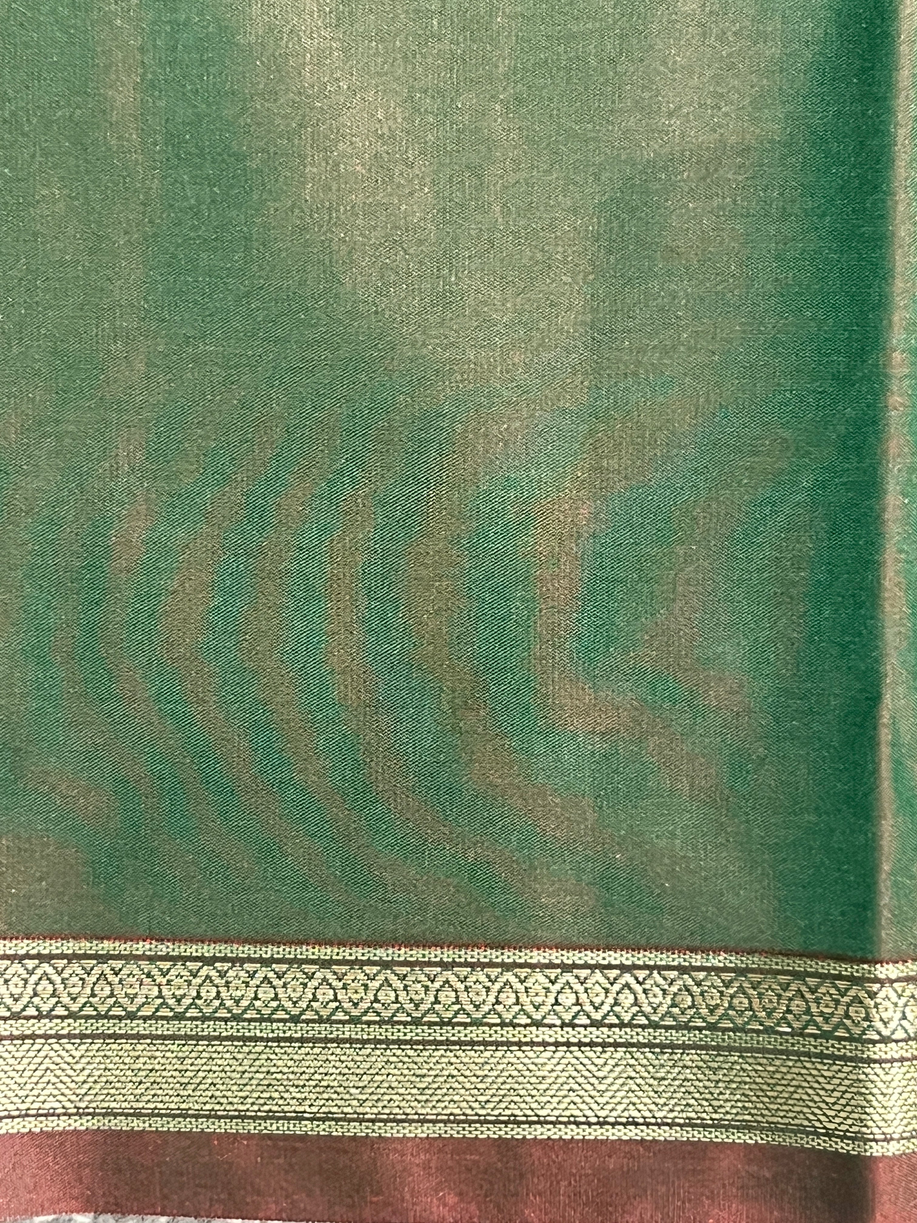Buta Pattern Semi Soft Silk Saree |  LPR104