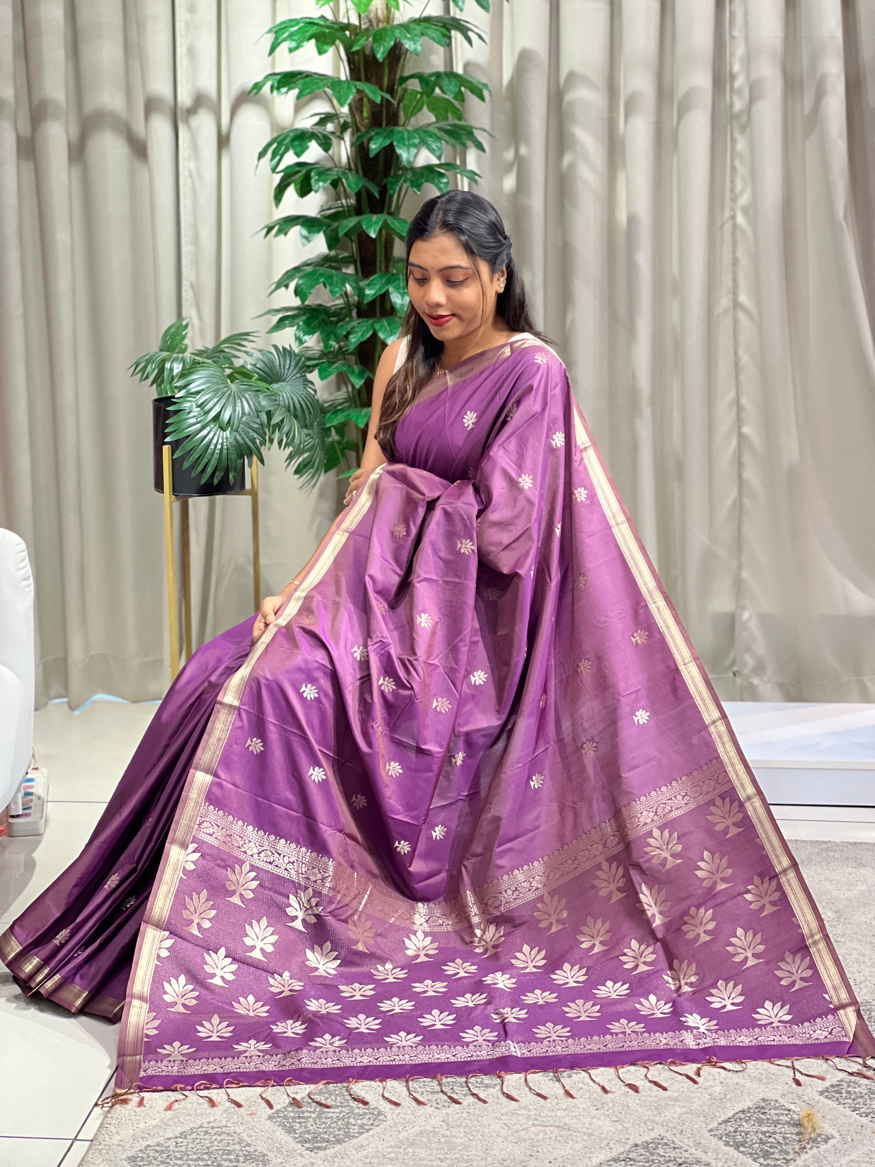 Buta Pattern Semi Soft Silk Saree | LPR106