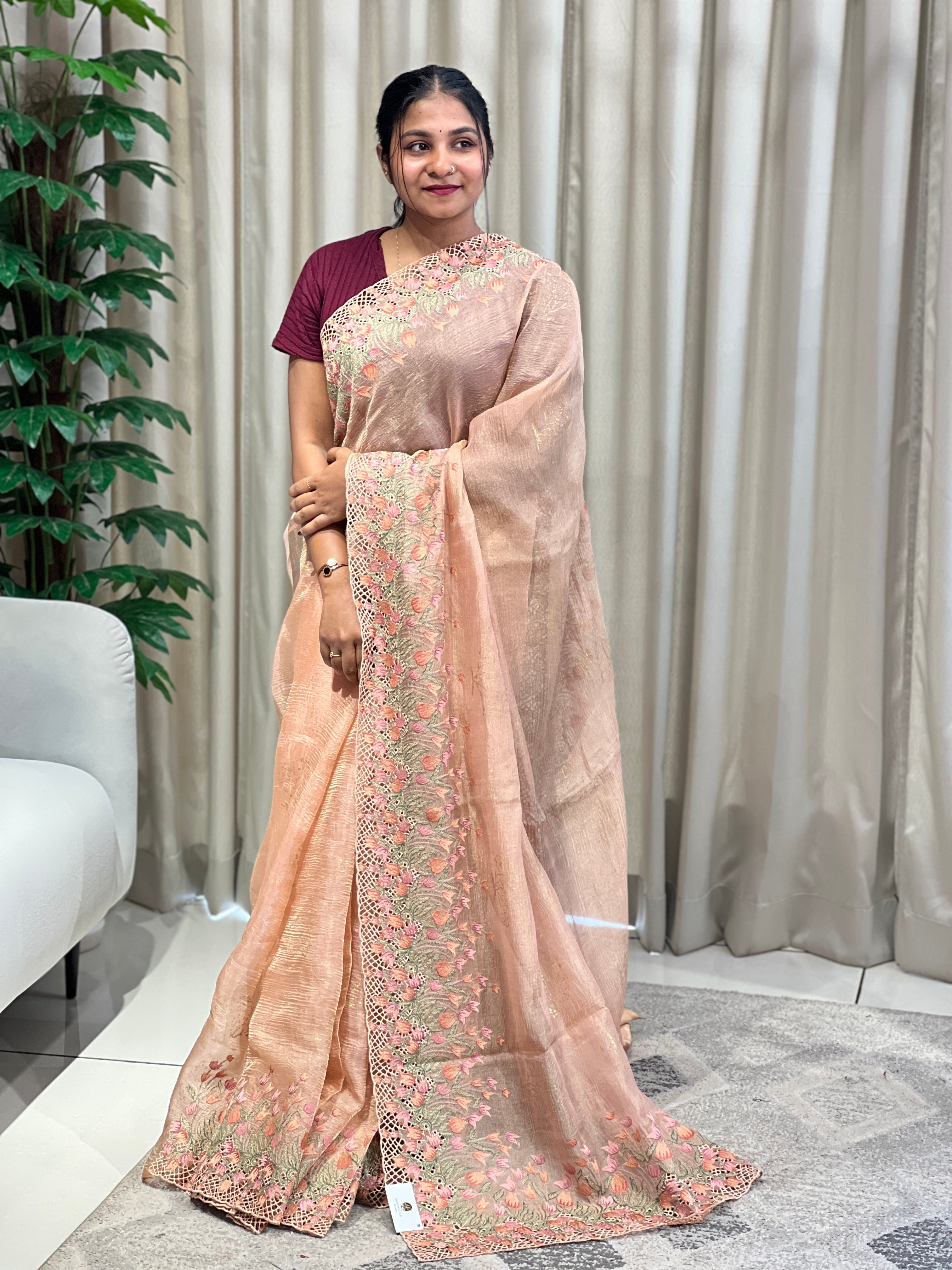 Cutwork Detailed Crushed Shimmer Organza Saree | RGD982R