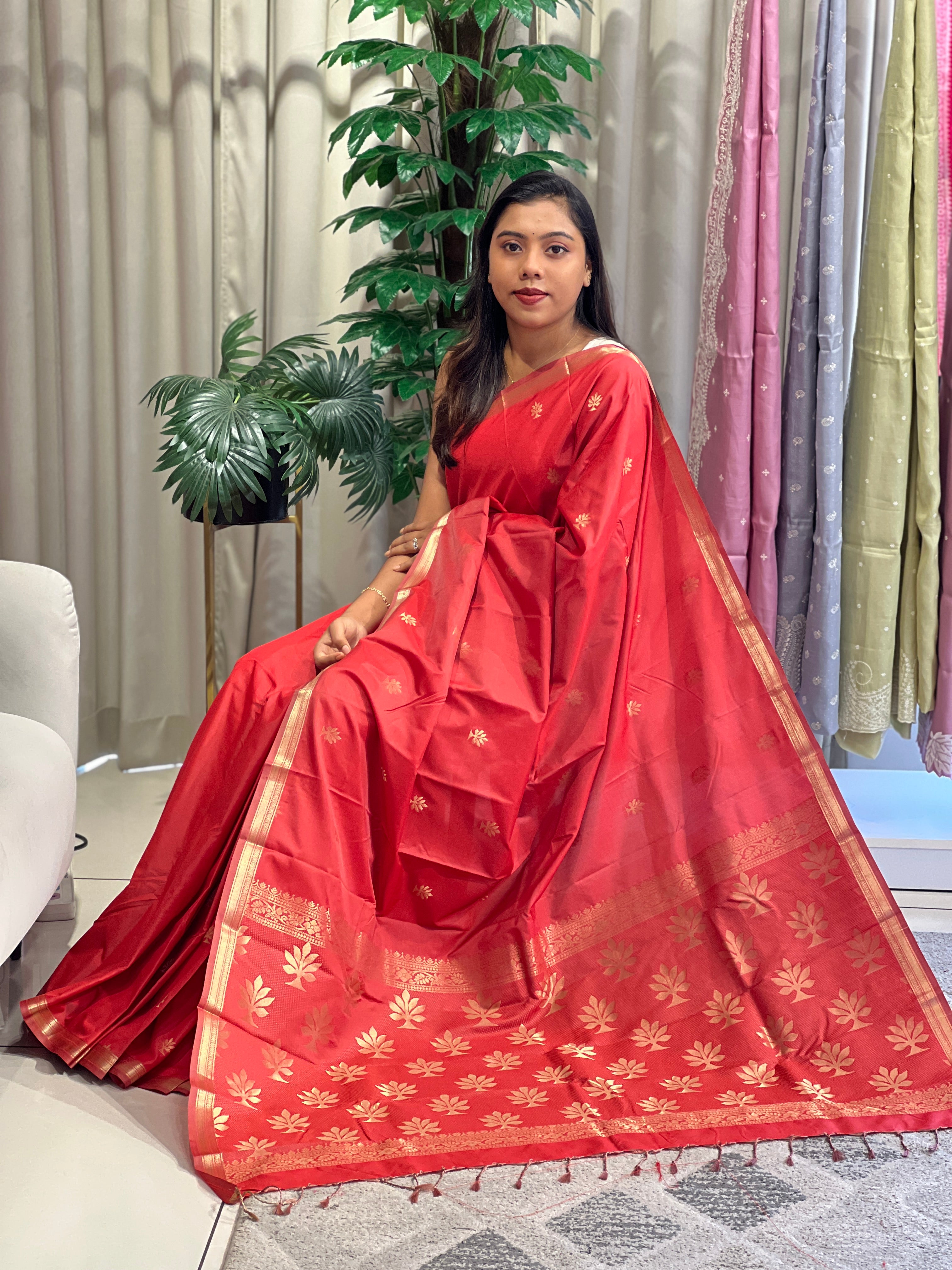 Buta Pattern Semi Soft Silk Saree | LPR105