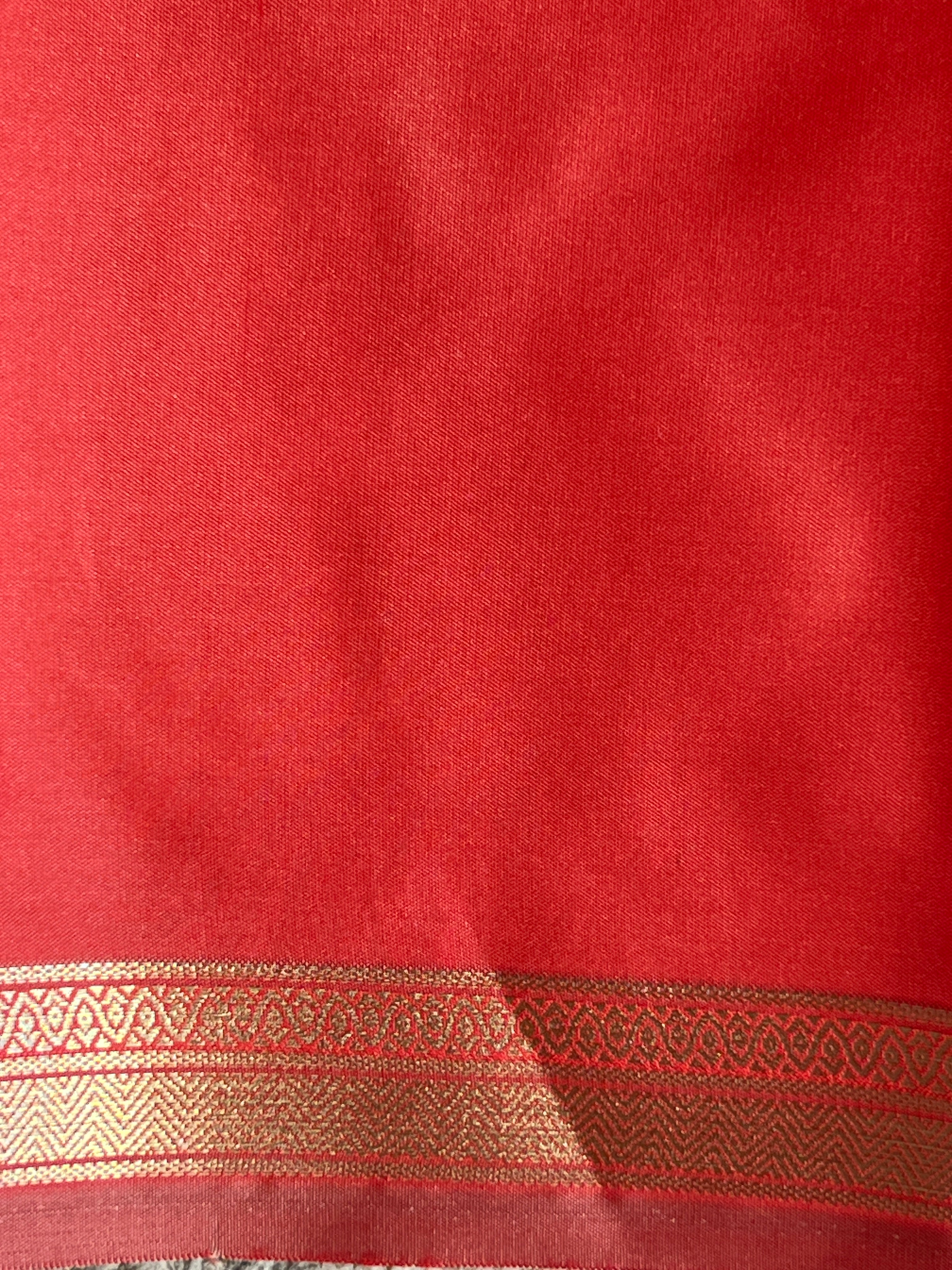Buta Pattern Semi Soft Silk Saree | LPR105
