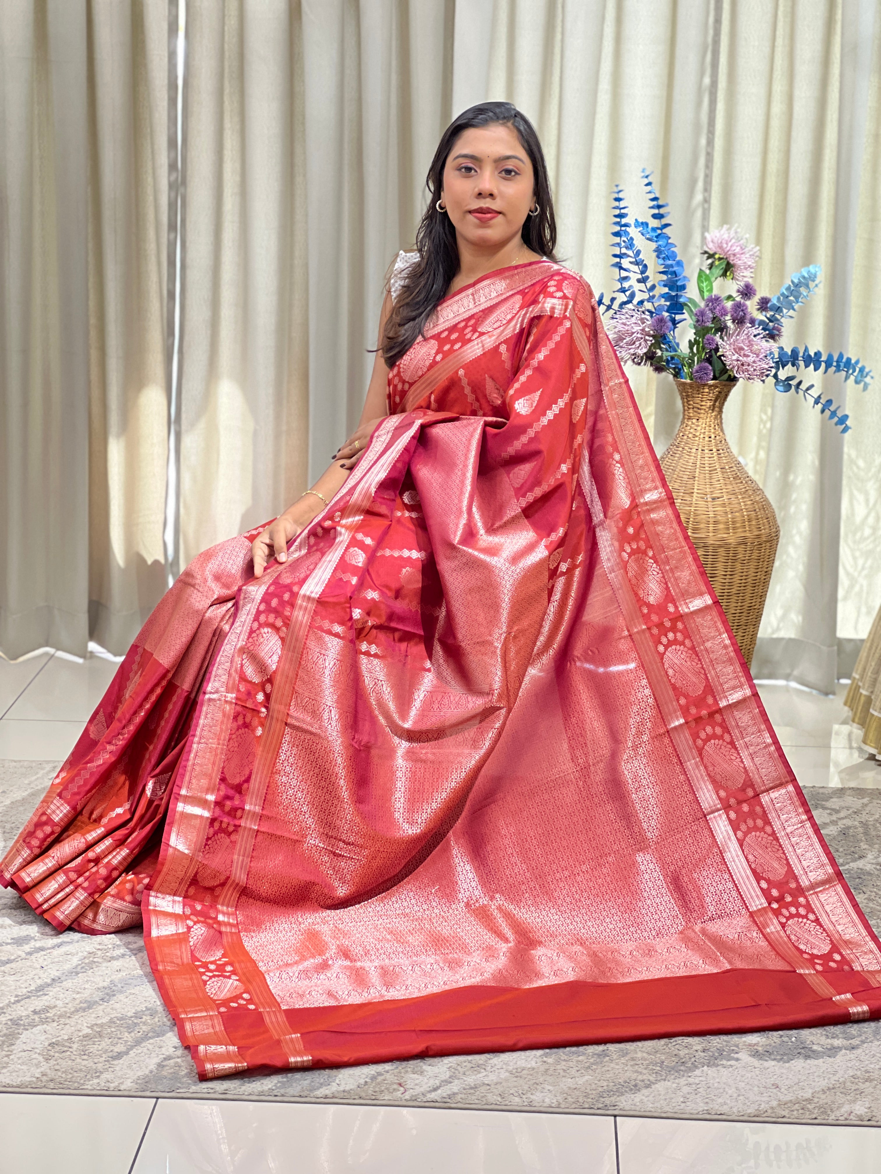 Jacquard Weaving Pattern Soft Silk Saree | RVS251