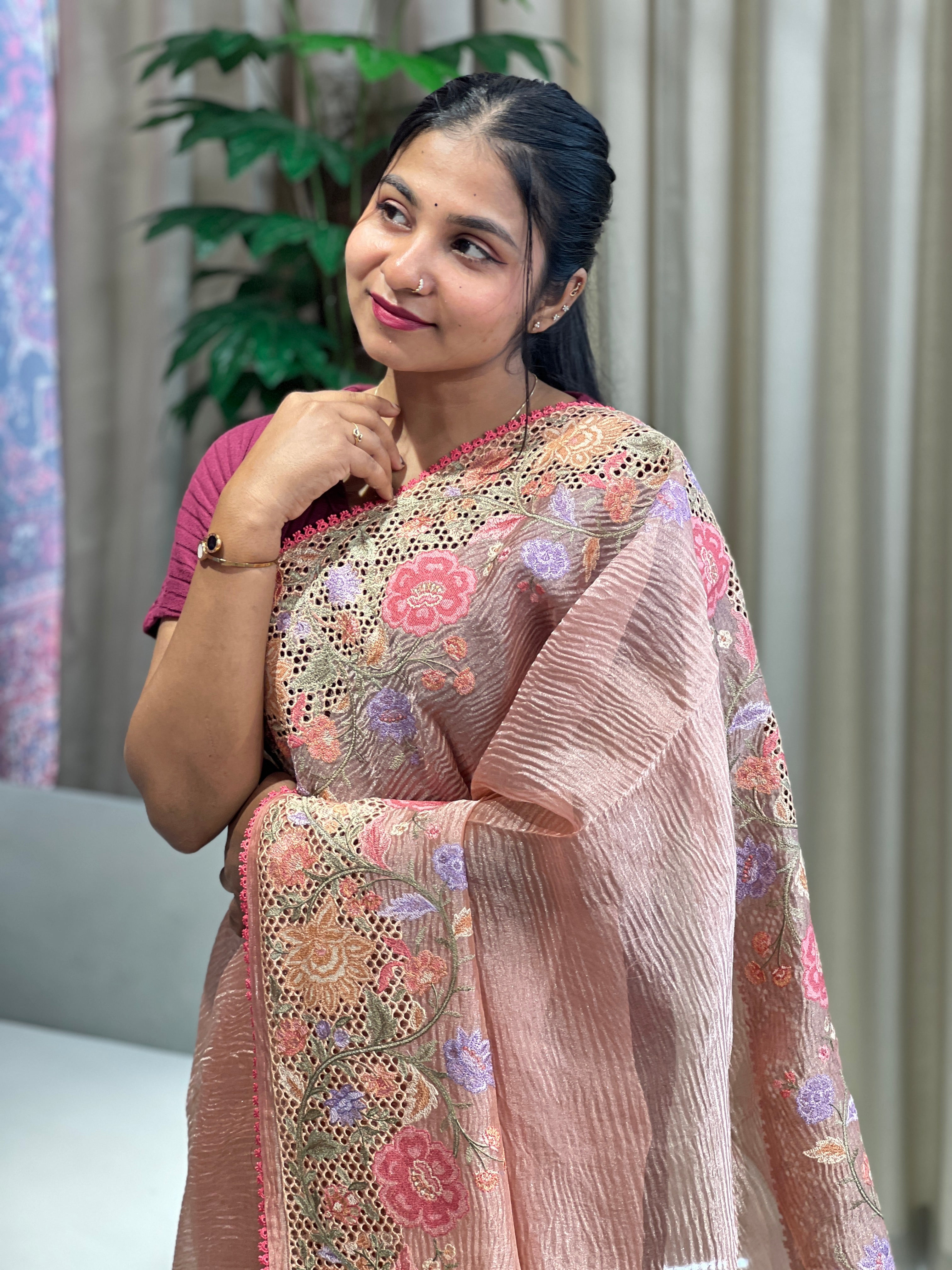 Floral Cutwork Embroidery Crushed Tissue Organza Saree | RGD981R