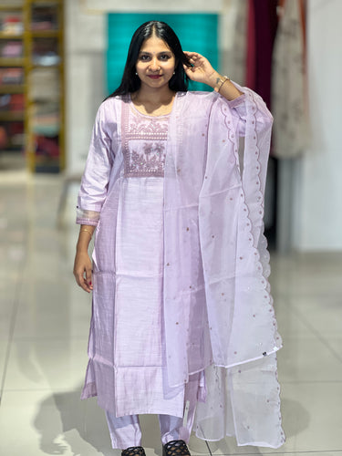 Embroidery Pattern Chanderi Silk Kurta Set | ACL109