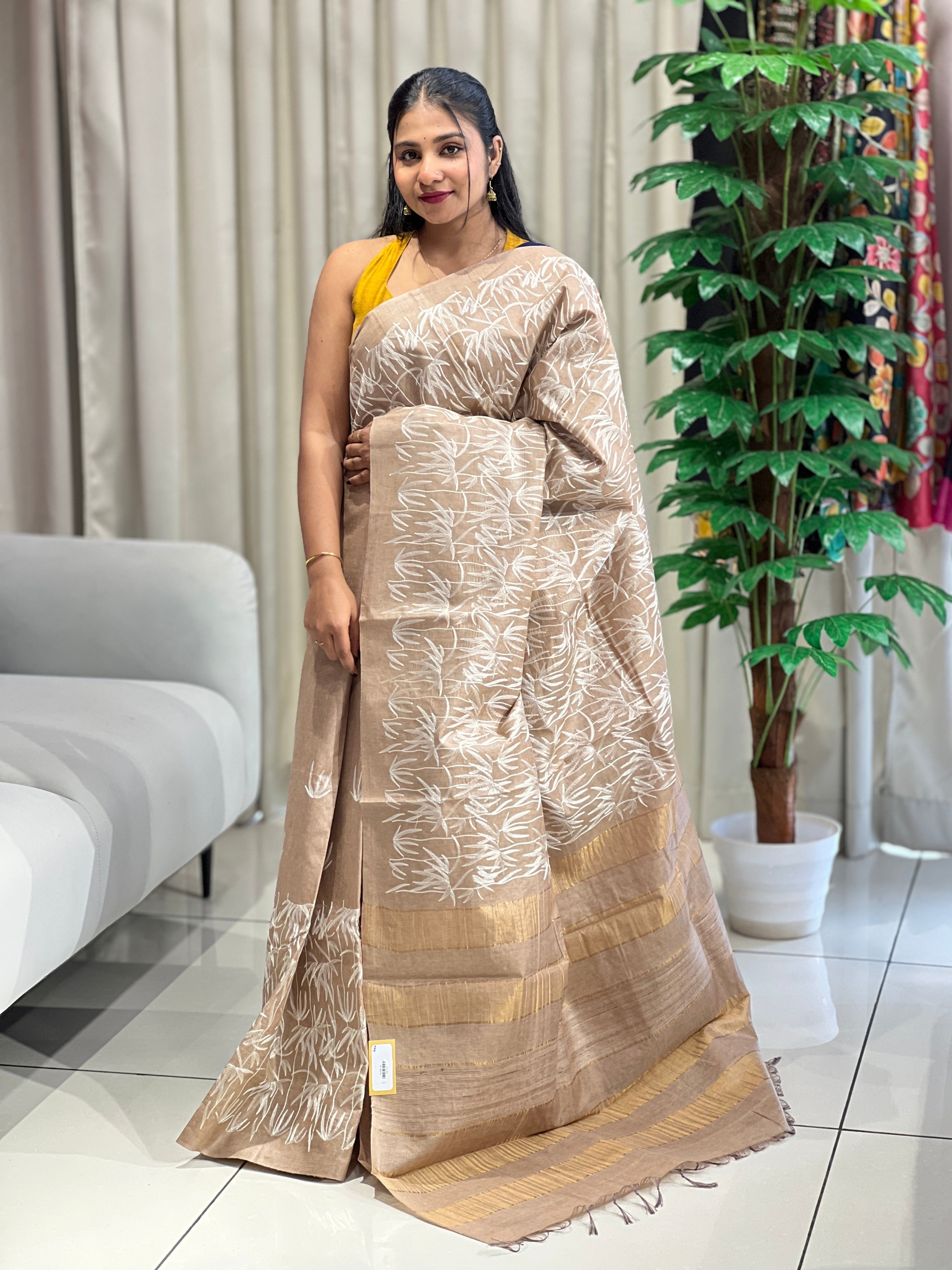 Machine Embroidery Leaf Patterned Tussar Saree | HS1291