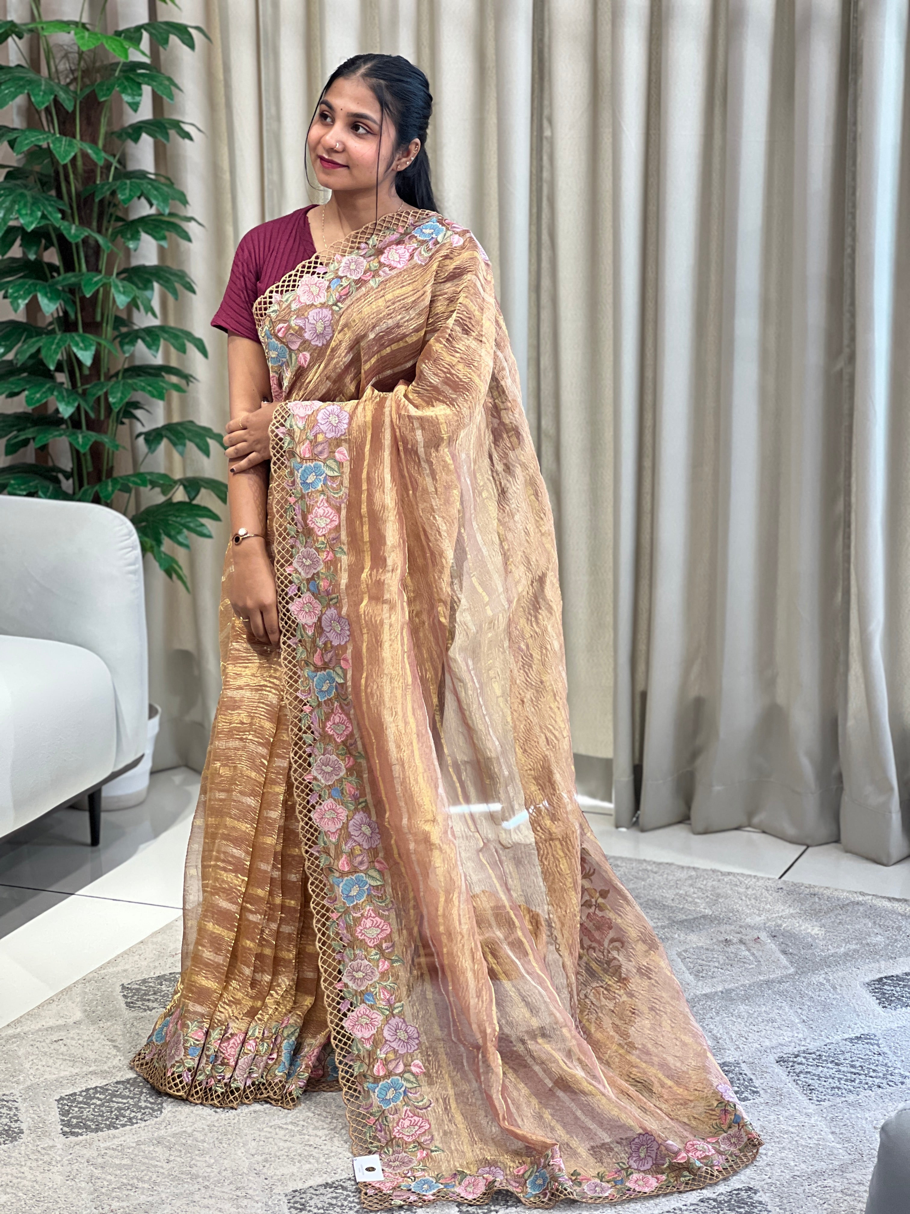 Floral Cutwork Embroidery Crushed Organza Saree | RGD1000R