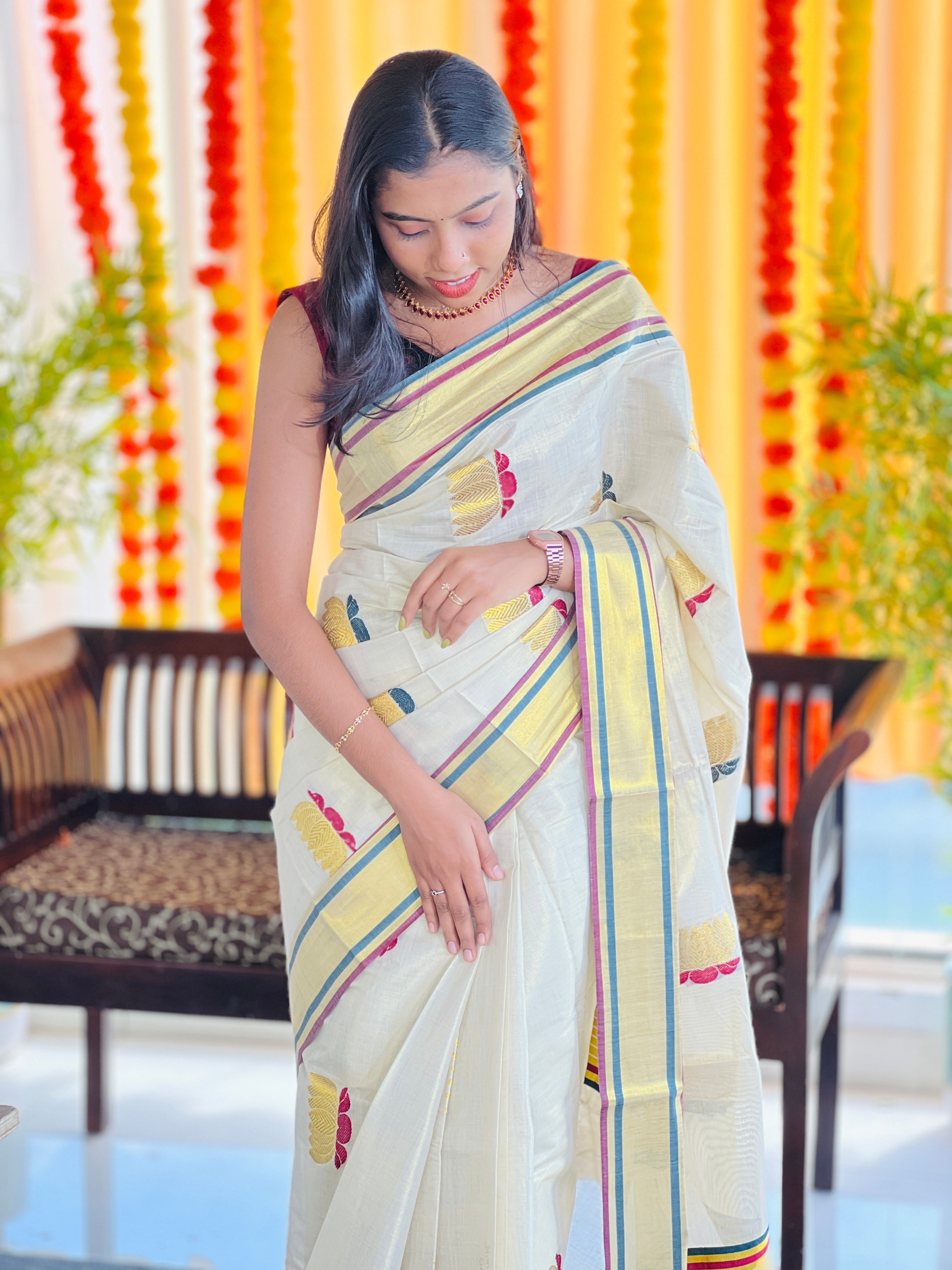 Zari Lotus Weaved Tissue Saree | RAV101