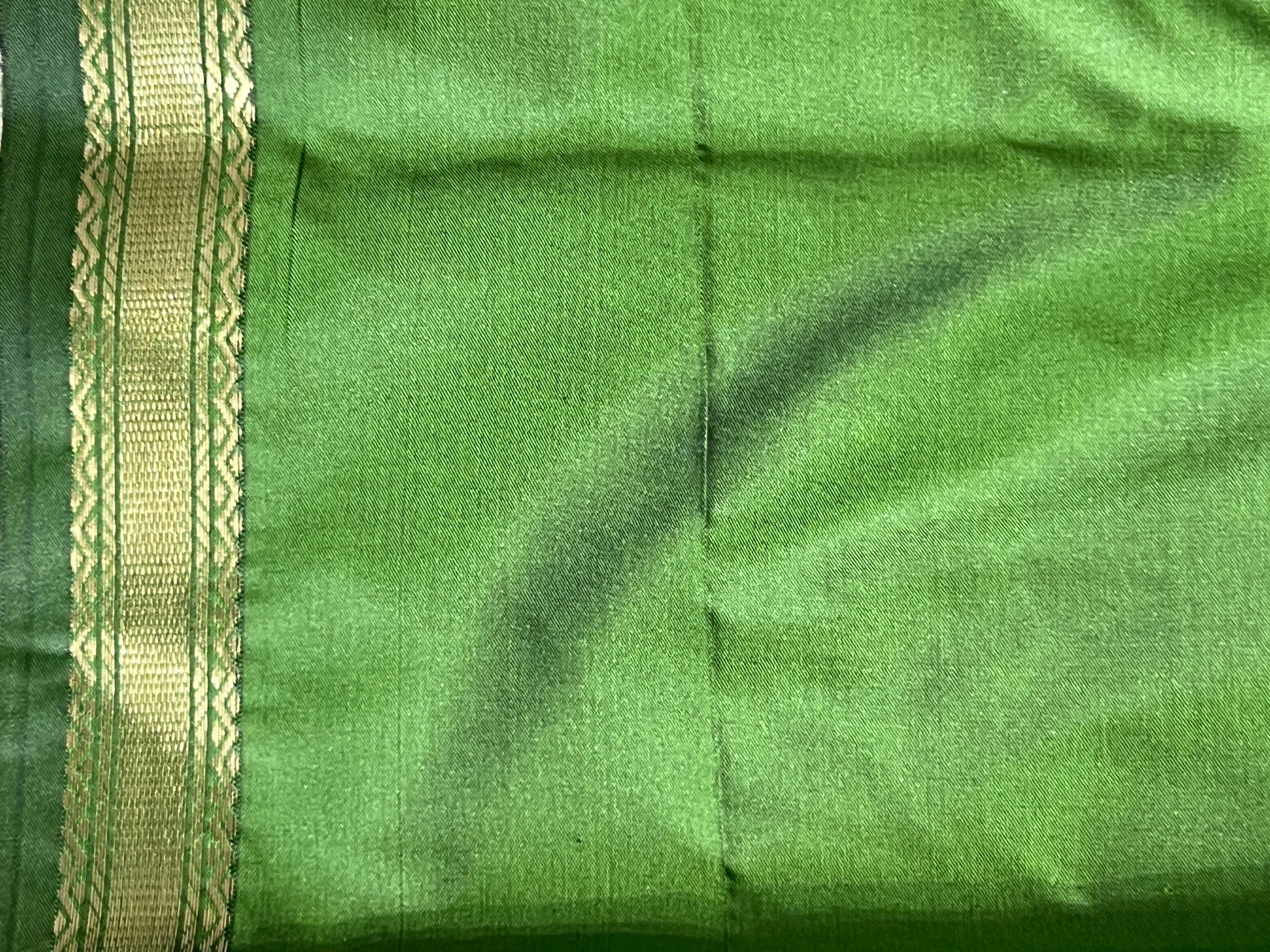 Floral Buta Woven Powerloom Semi Silk Saree | LPR111