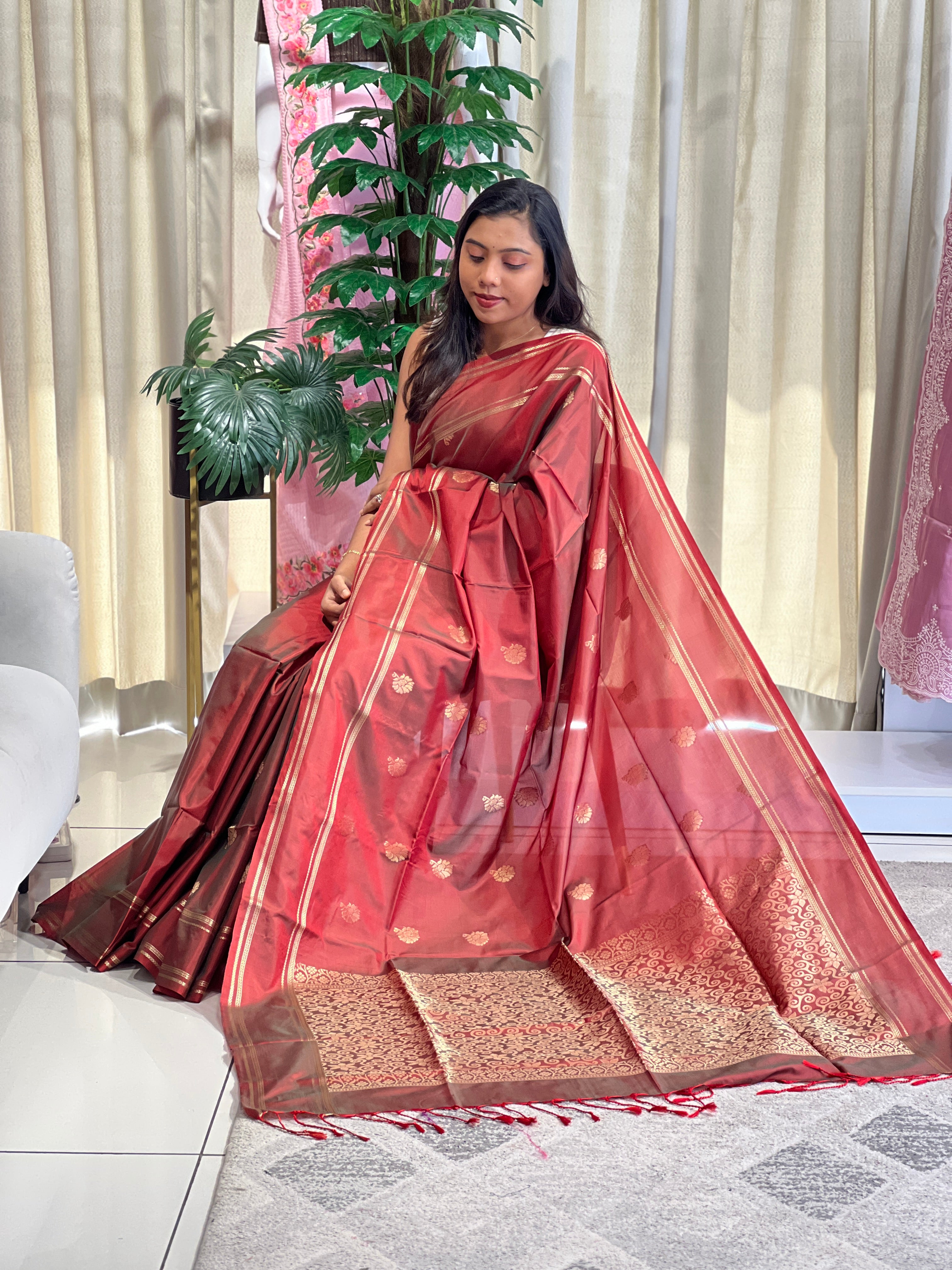 Traditional Rettapet Pattern With Floral Buti Elegance | LPR120