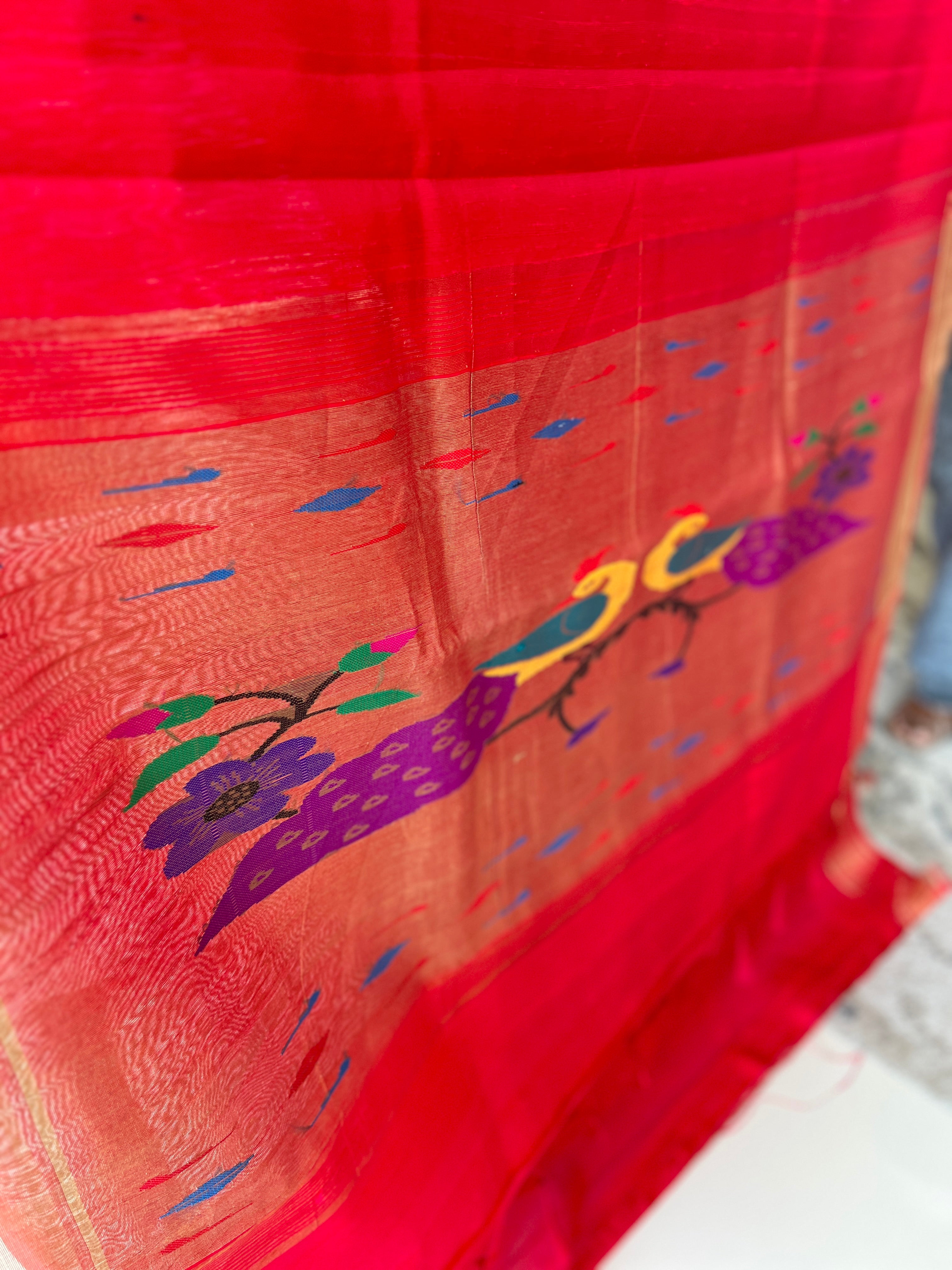 Thread And Zari Woven Raw Silk Saree | HS1361