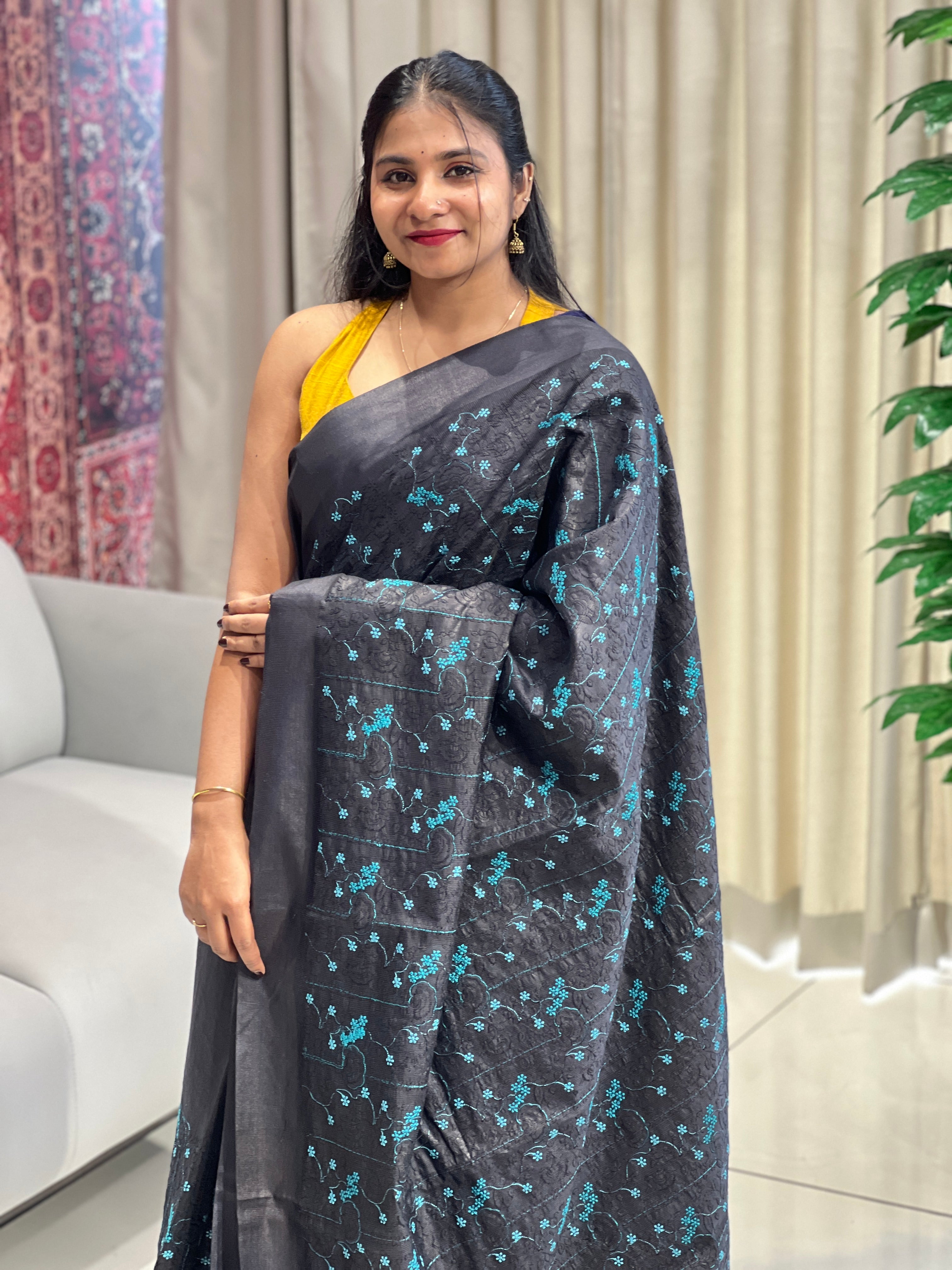 Point Embroidery Floral Detailed Tussar Saree | HS1285