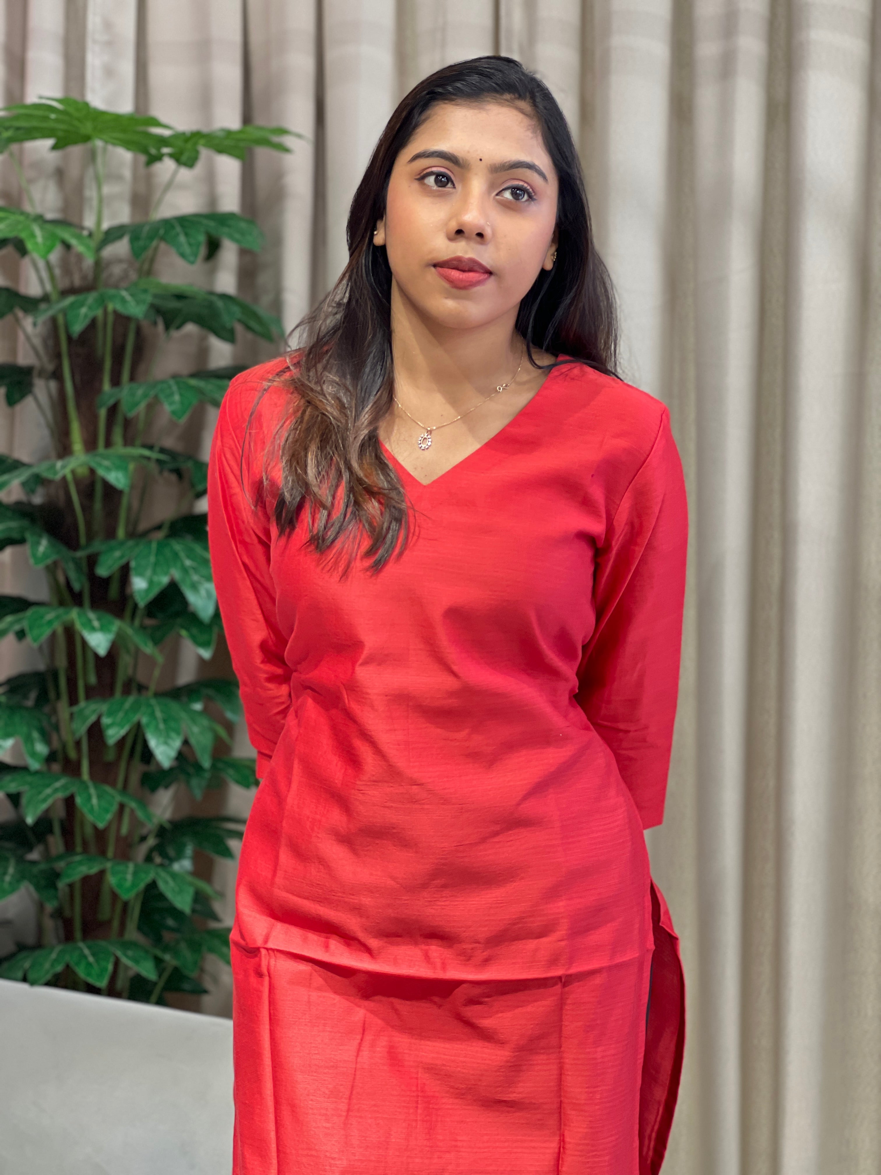 Solid Chanderi Finish Kurta | DNT1028