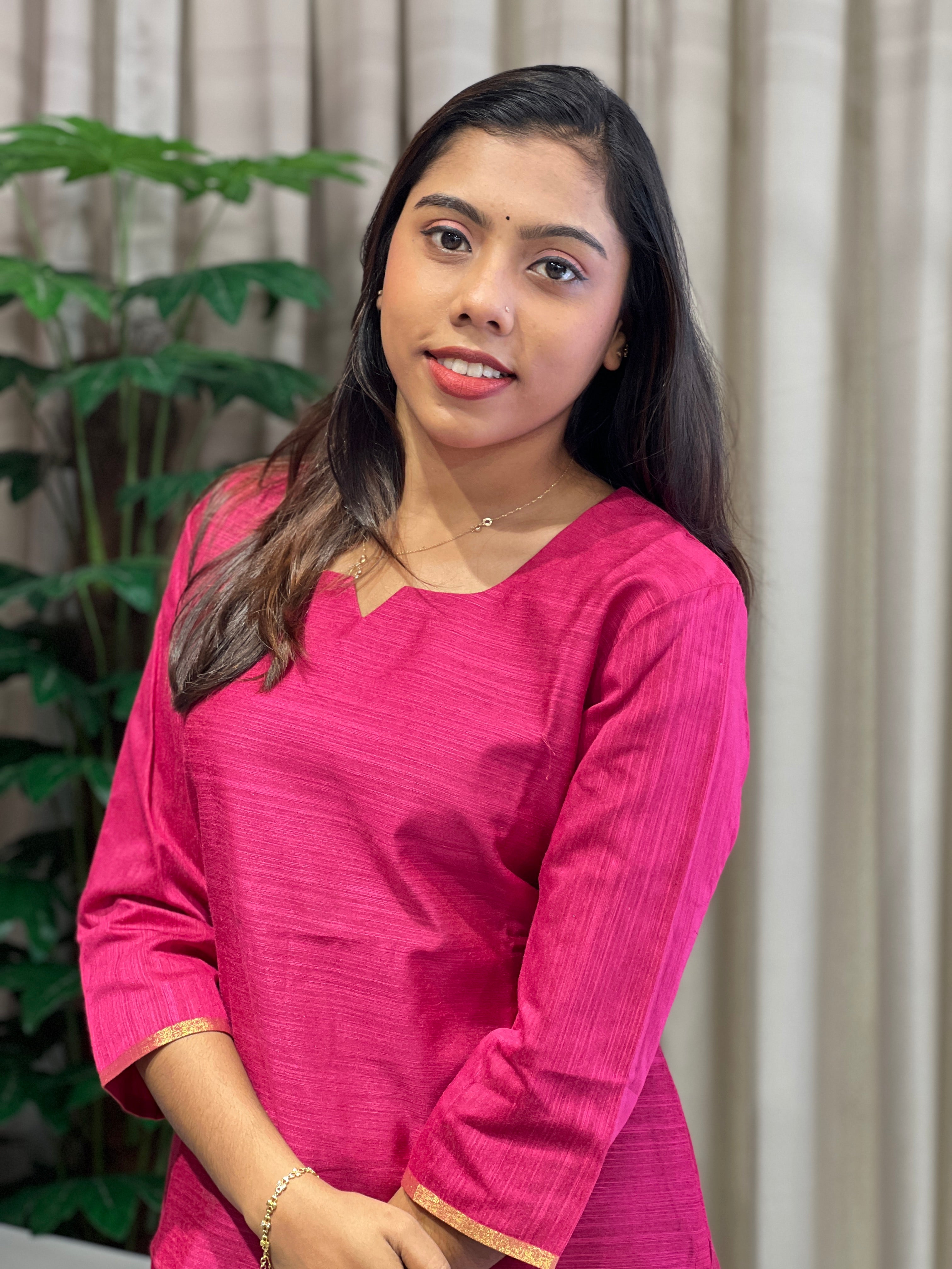 Solid Chanderi Finish Kurta | DNT1031