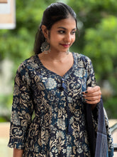 Alia Cut Pattern Muslin  Kurta Set | FW140