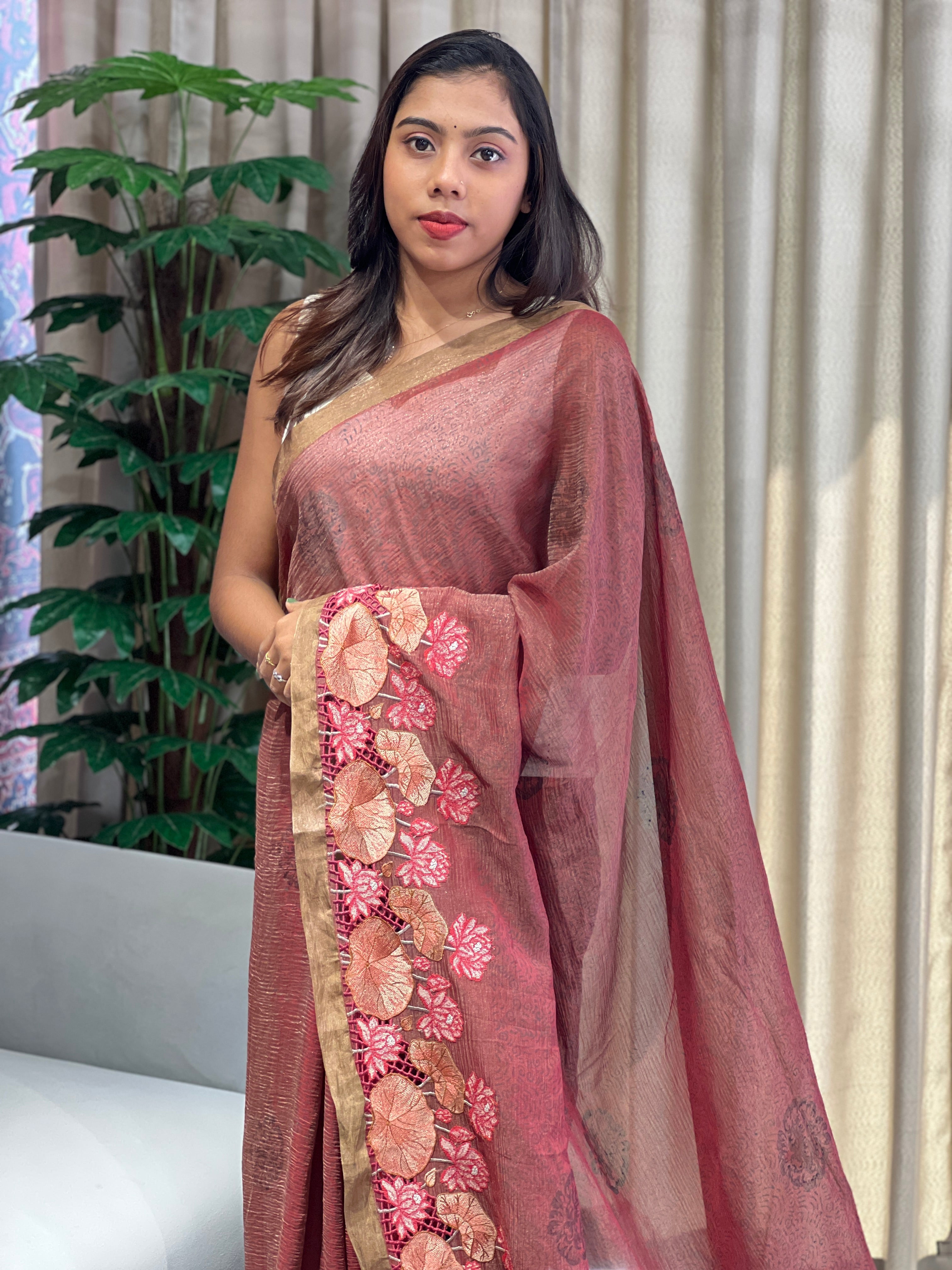 Floral Cutwork Embroidery Crushed Tussar Tissue Saree | RGD1006R