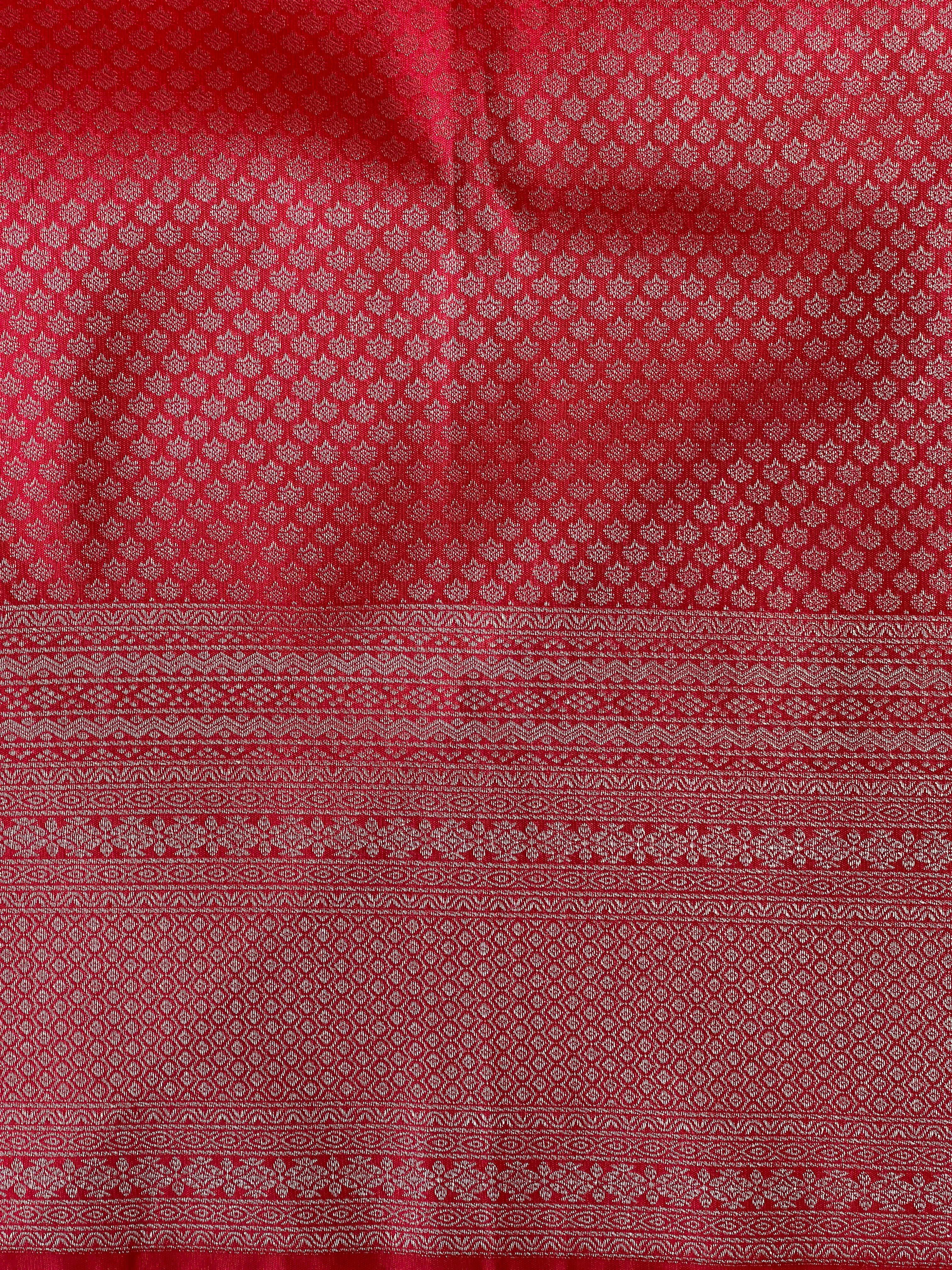 Jacquard Weaved Semi Silk Saree | PST128