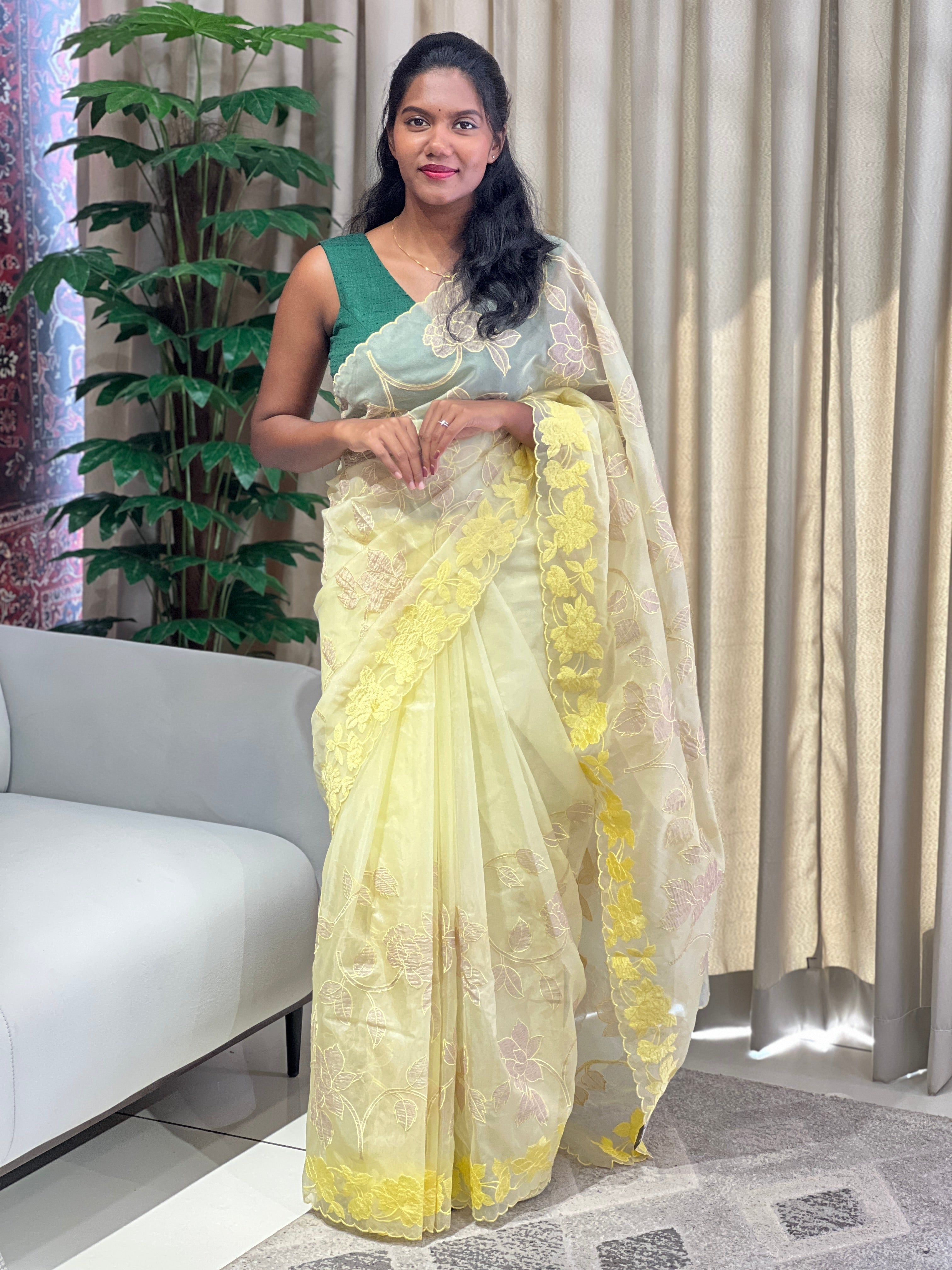 Floral Applique Detailed Organza Saree | MM257