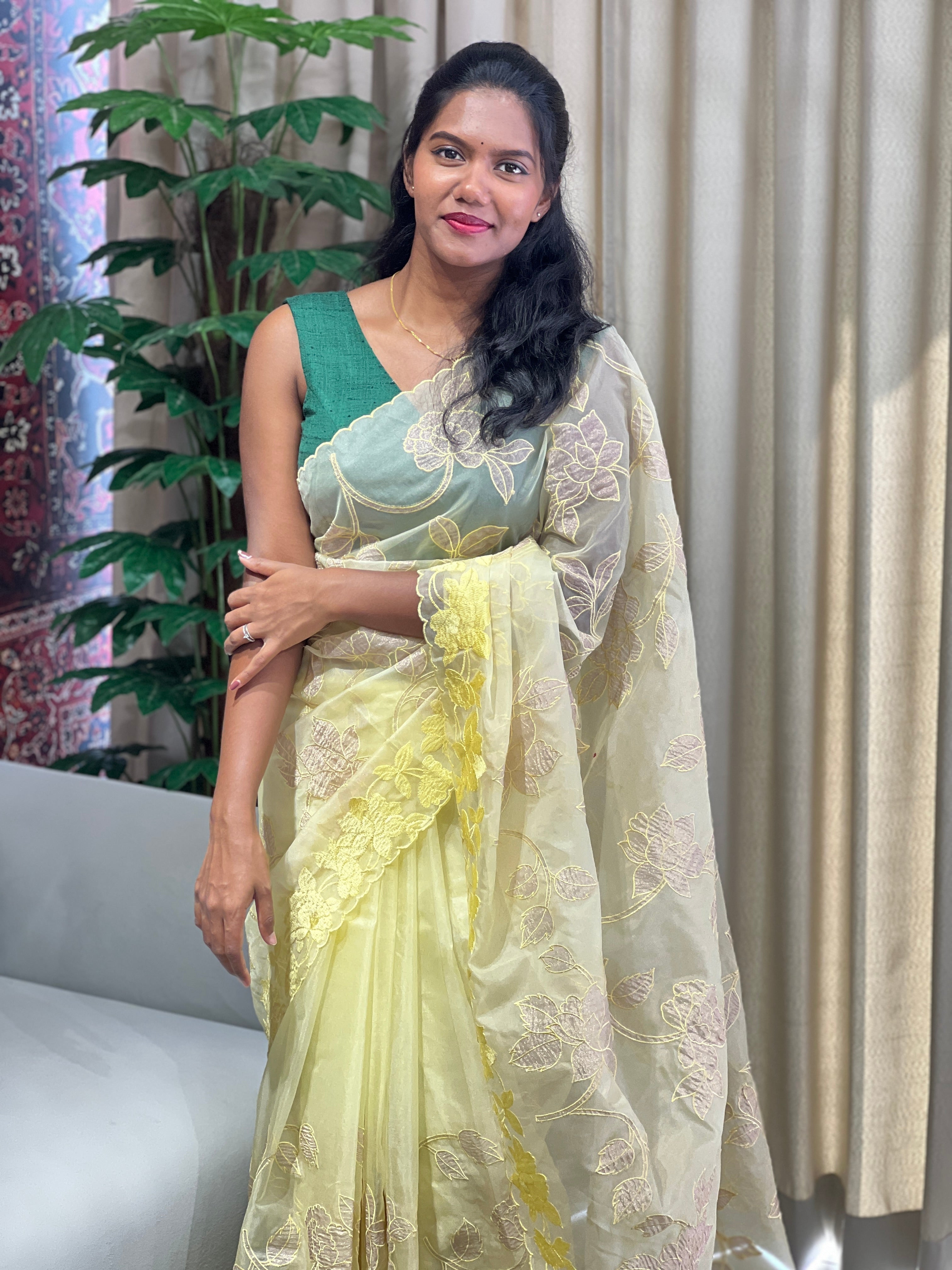 Floral Applique Detailed Organza Saree | MM257