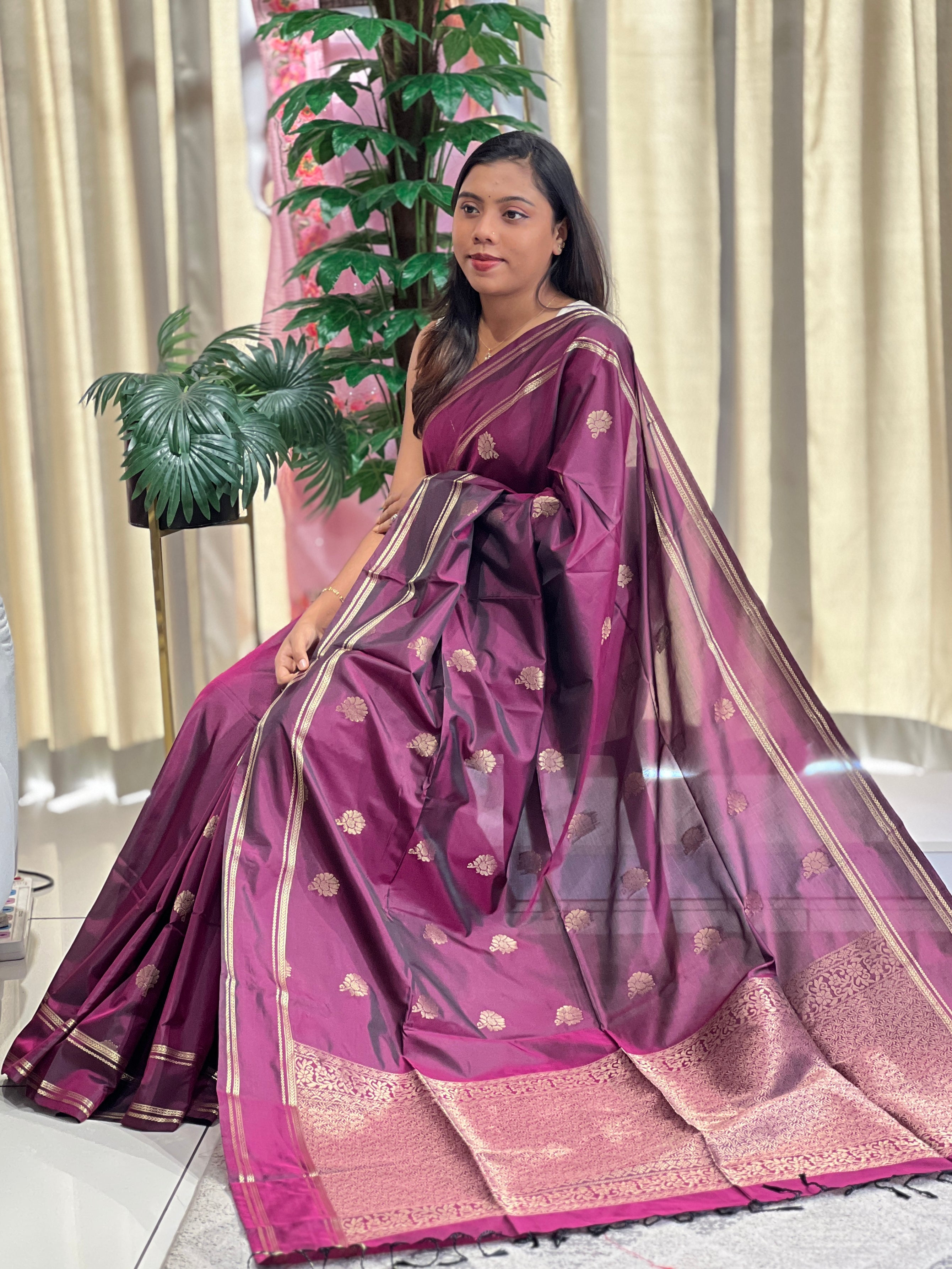 Traditional Rettapet Pattern With Floral Buti Elegance | LPR128