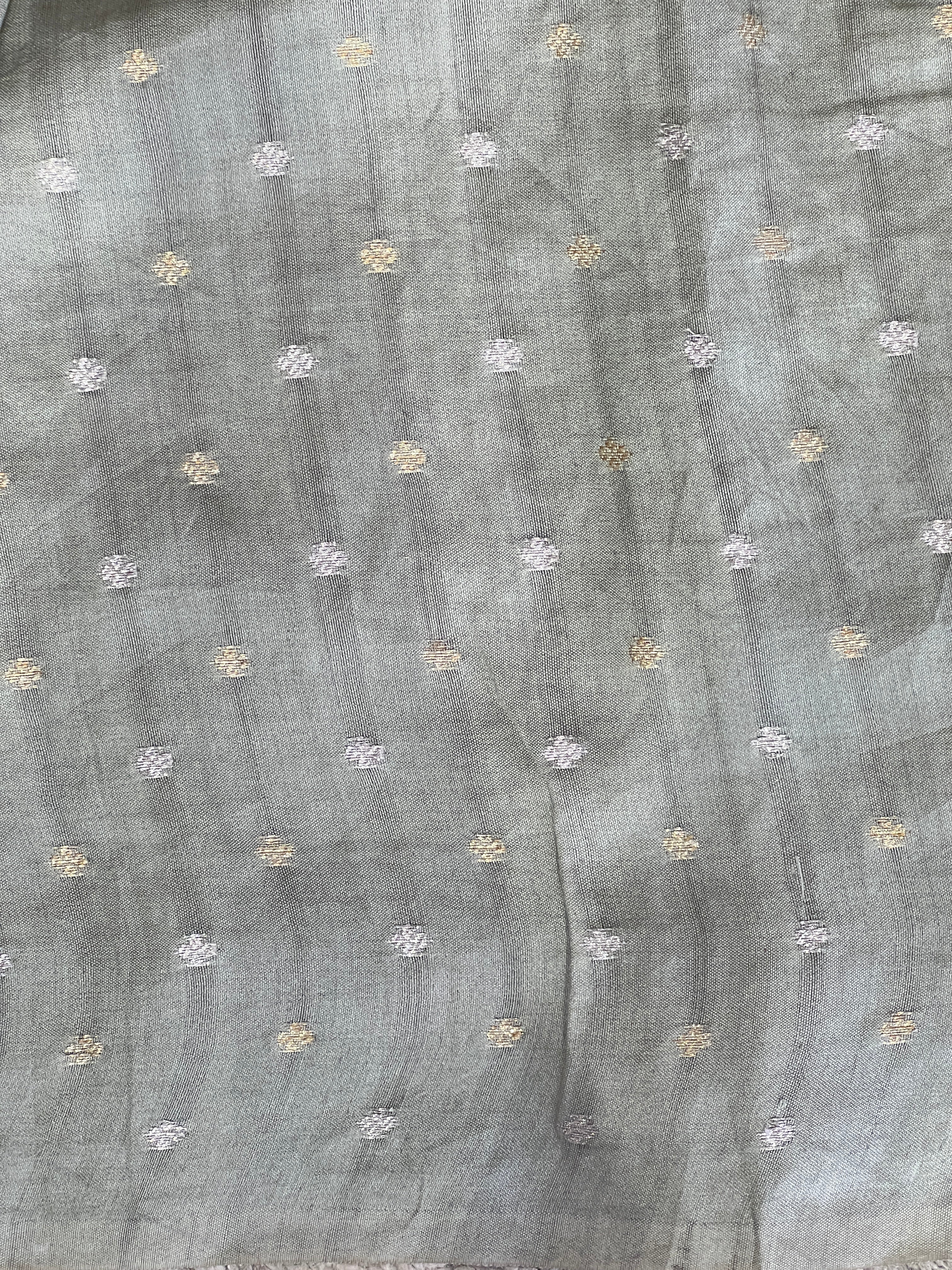 Floral Machine Embroidery Detailed Crushed Shimmer Organza Saree | RGD979R