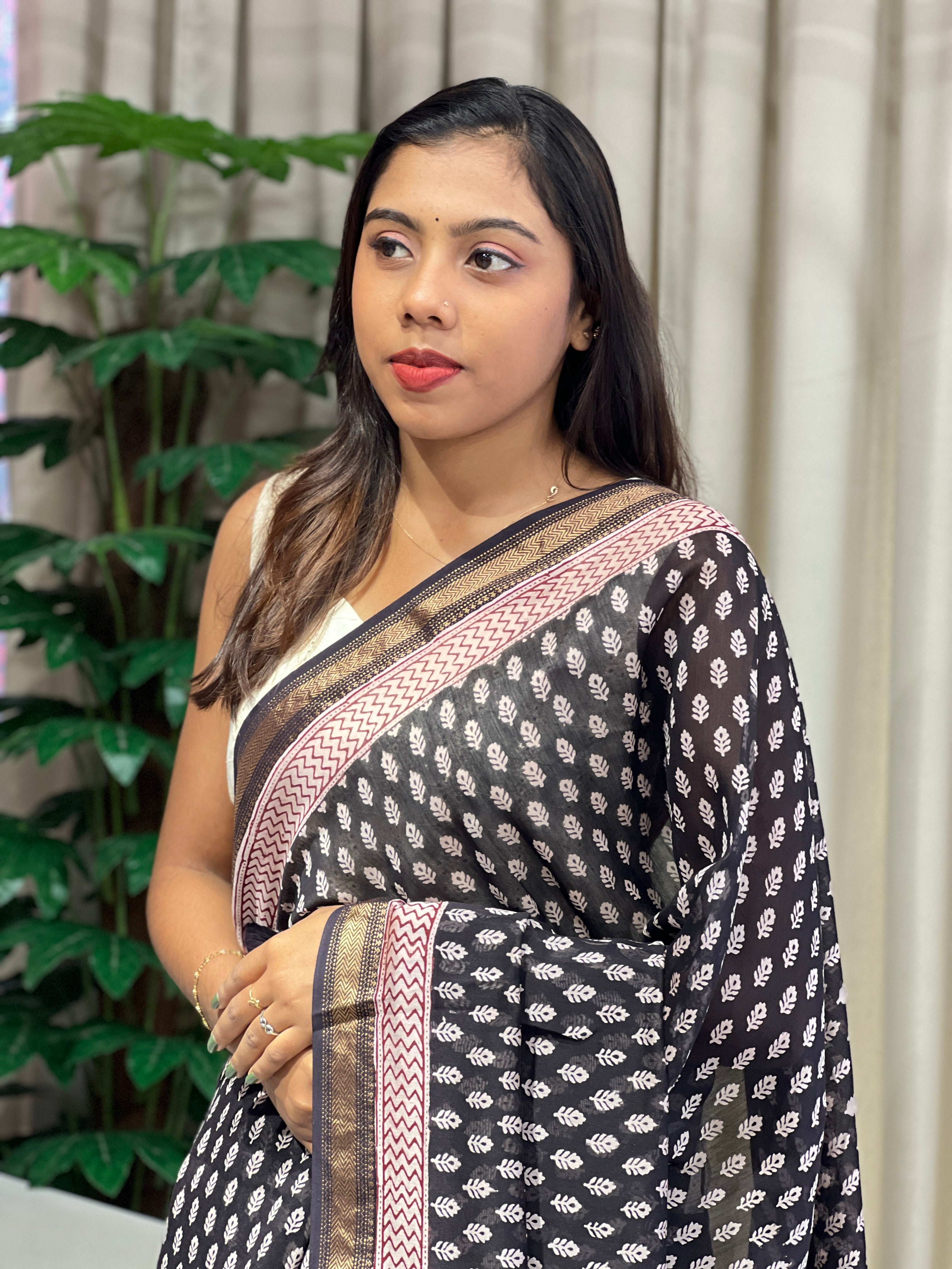 Mangalgiri Border Detailed Chanderi Silk Saree | SVF200