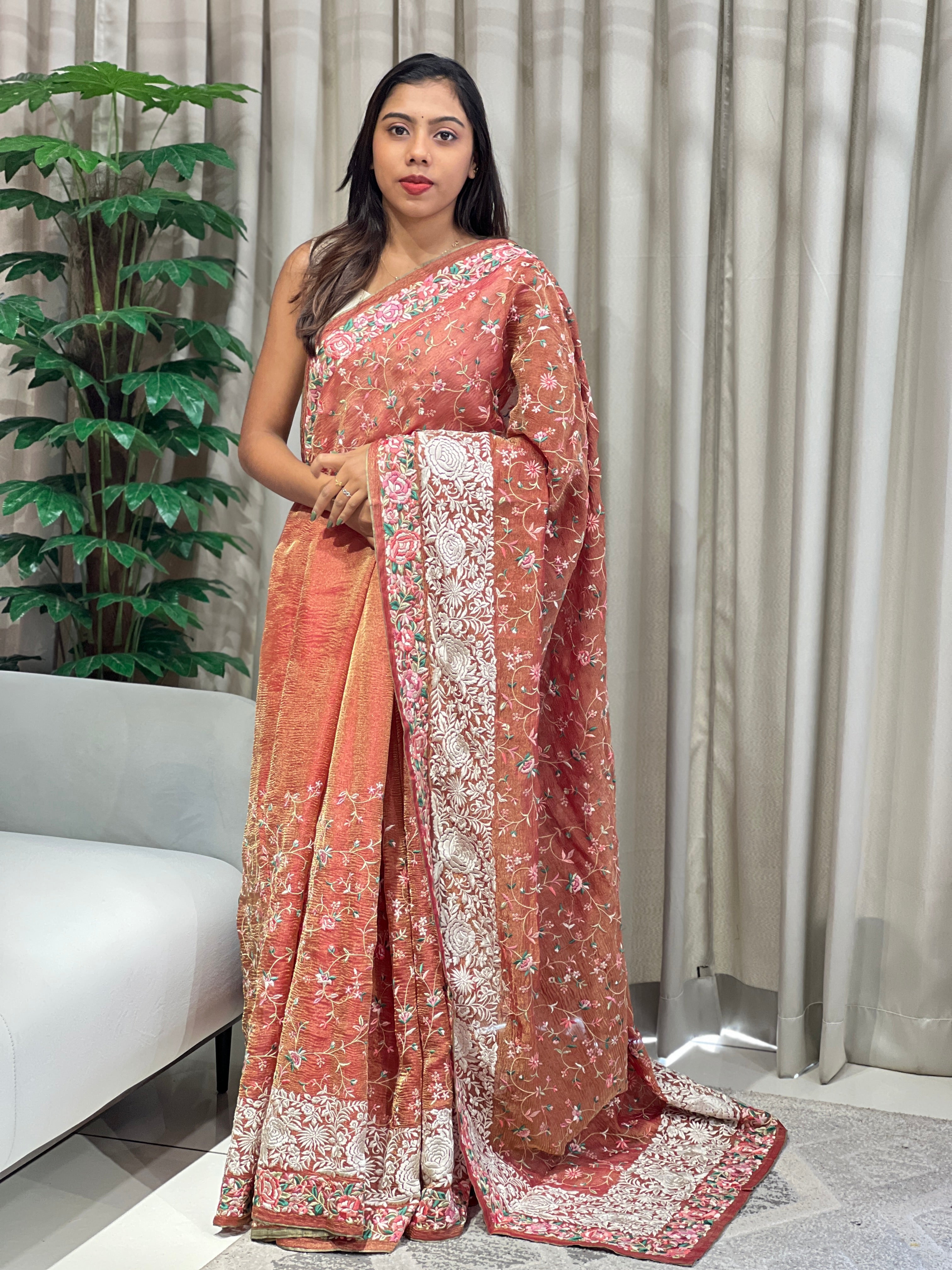 Floral Jaal Embroidery Detailed Crushed Tissue Organza Saree | RGD990R