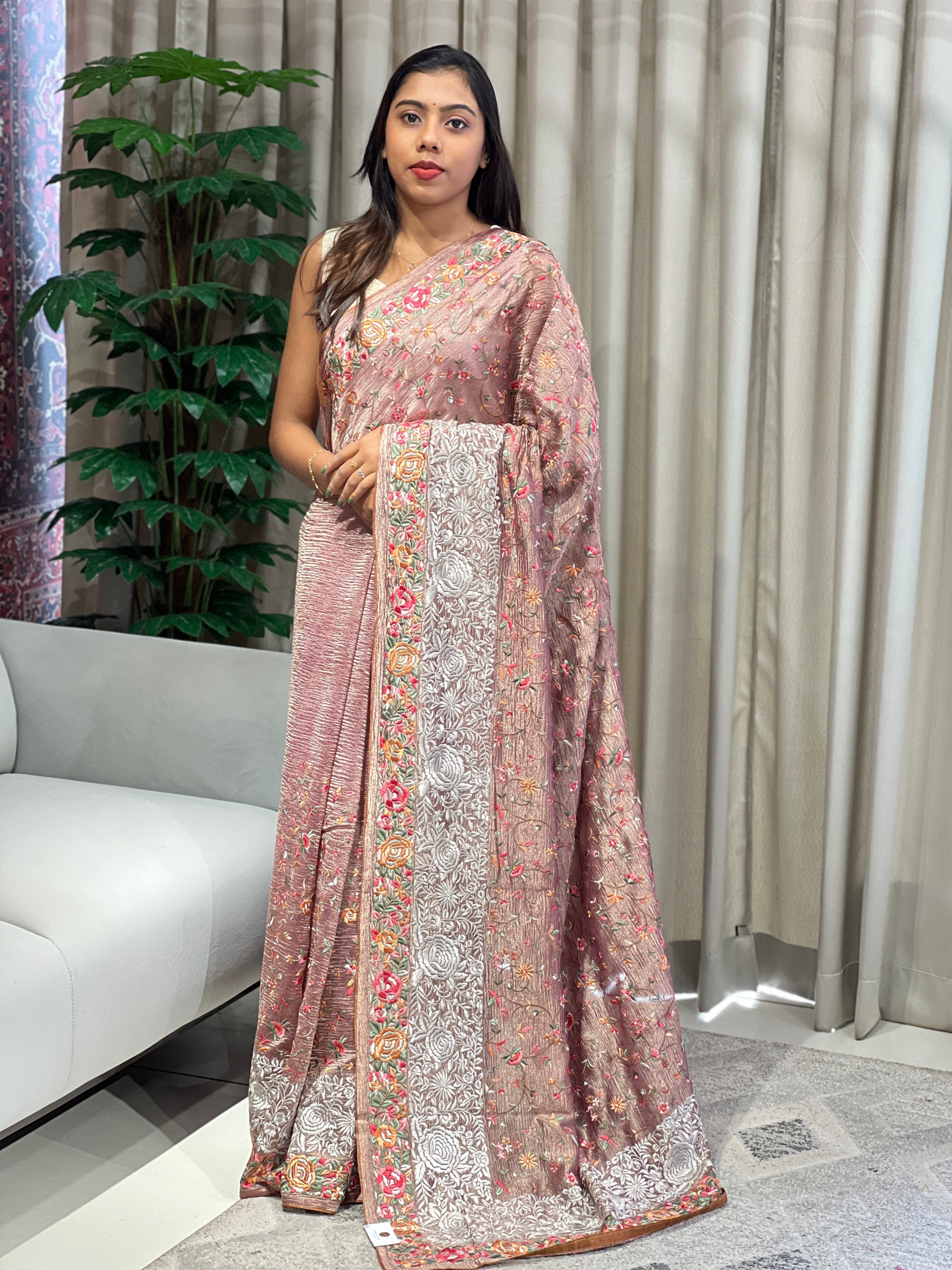 Floral Jaal Embroidery Detailed Crushed Tissue Organza Saree | RGD992R