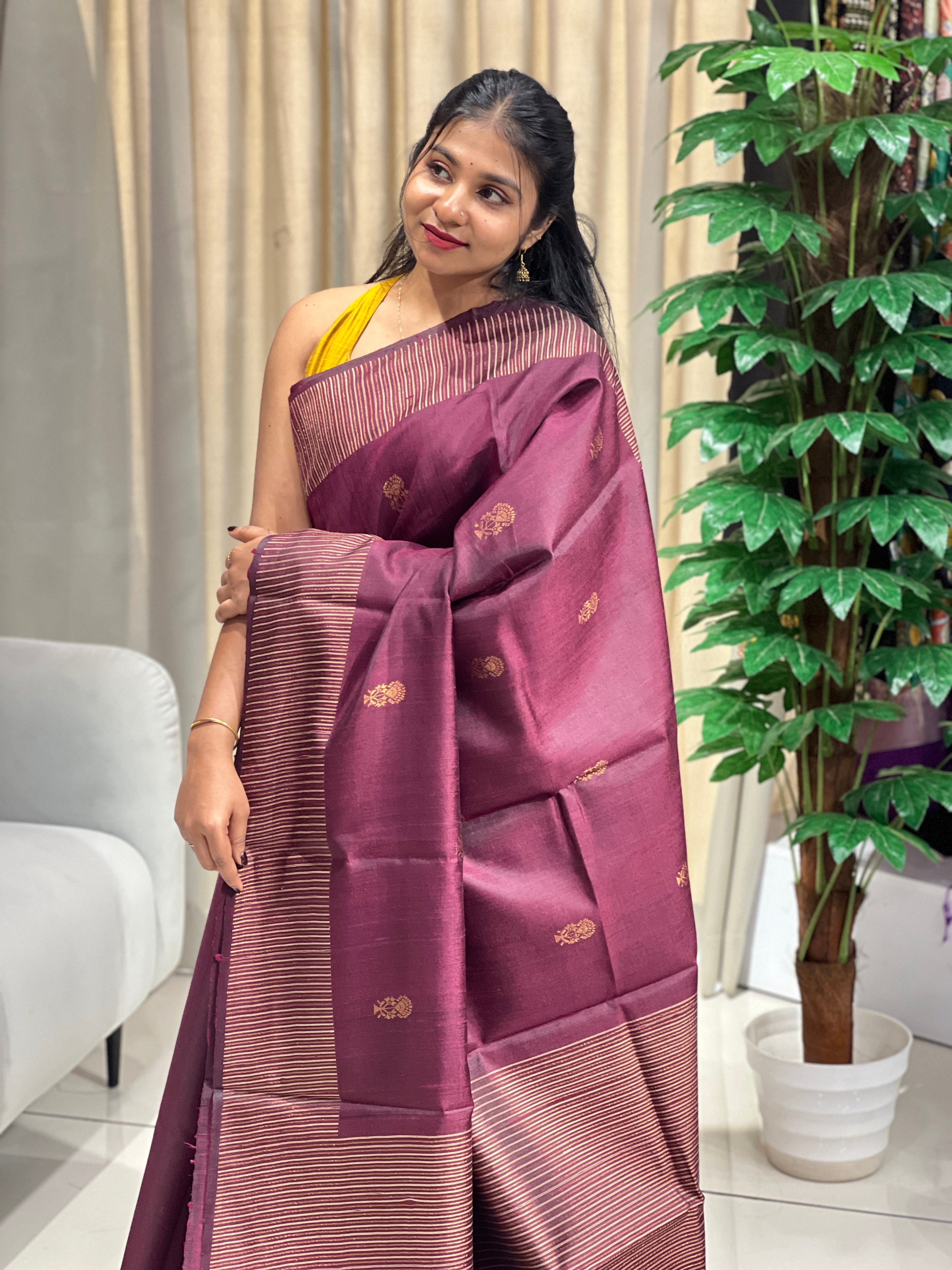 Traditional Hand Woven Raw Silk Saree | HS1249