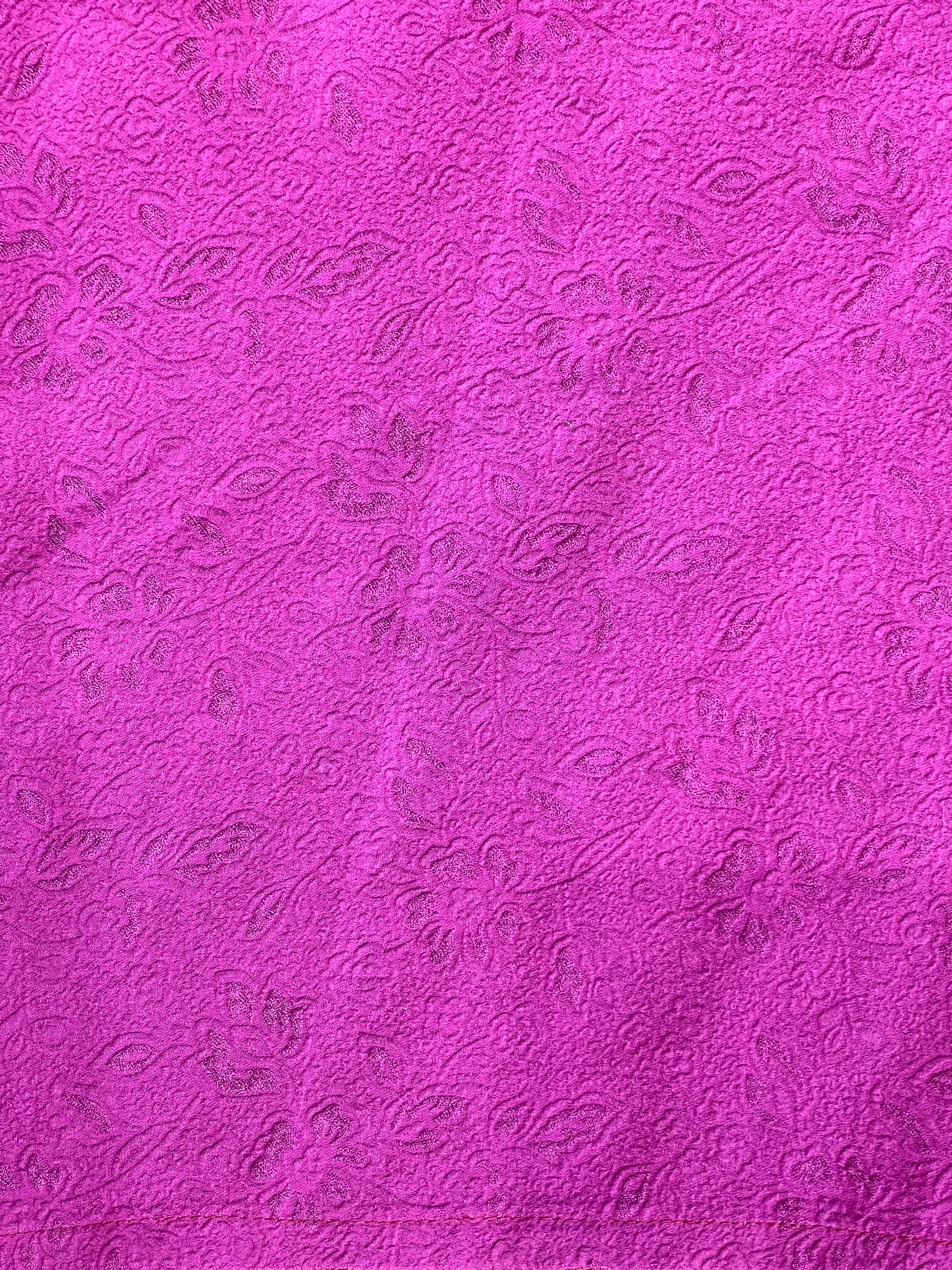 Floral Jaal Embroidery Detailed Crushed Tissue Organza Saree | RGD992R