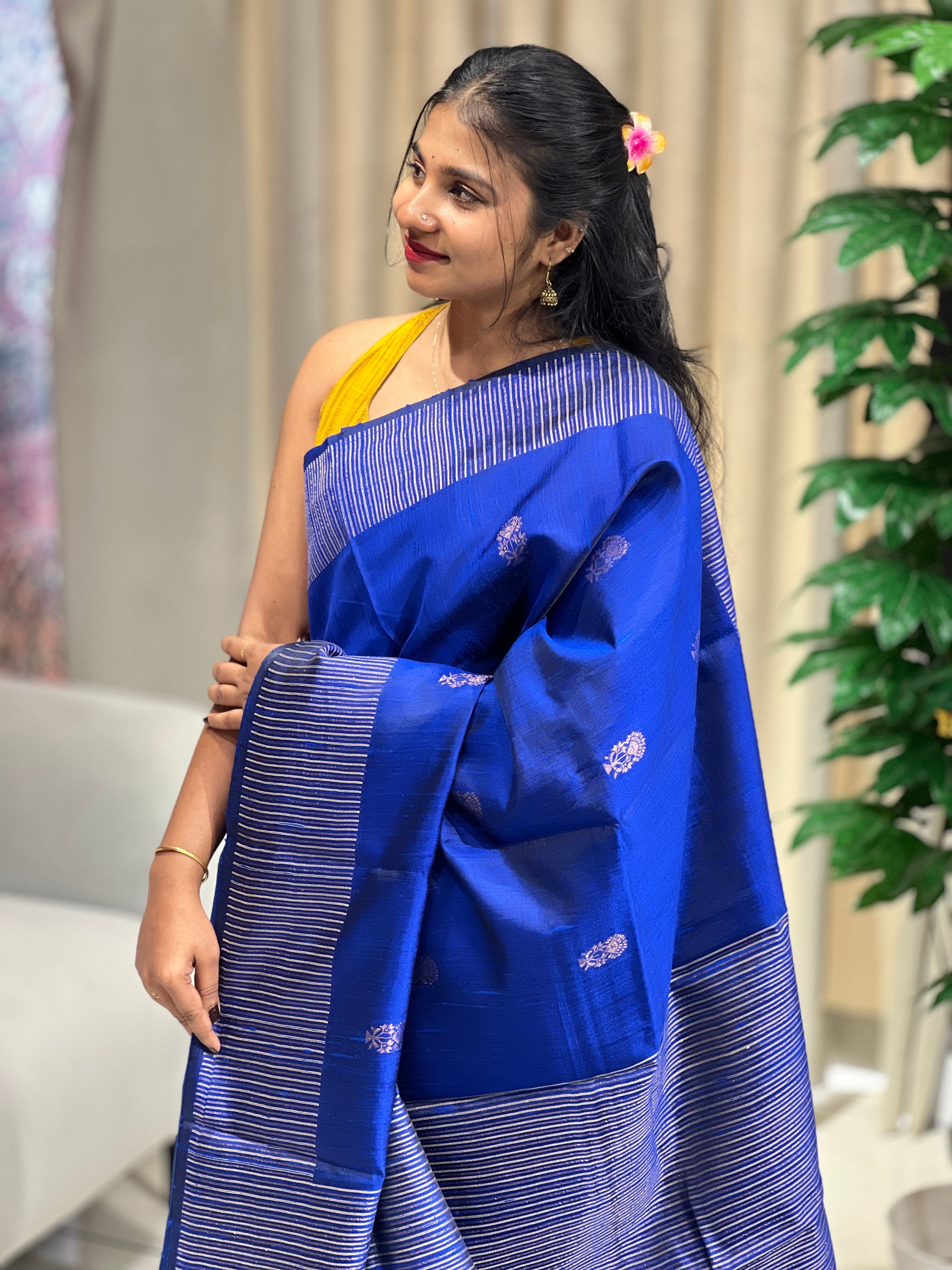 Traditional Hand Woven Raw Silk Saree | HS1250
