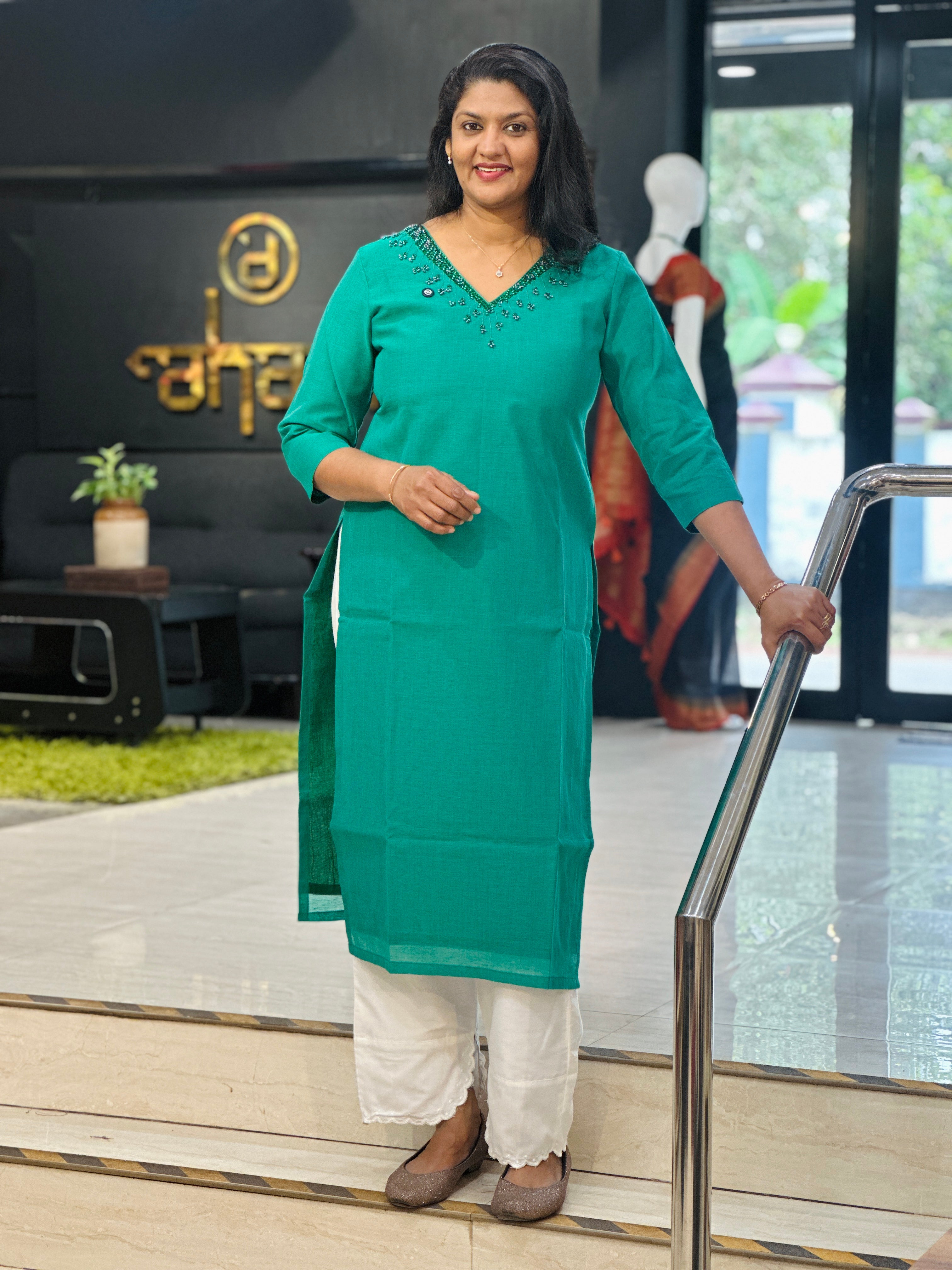 Embroidered Cotton Kurta |DNT1216