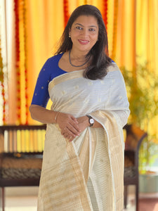 Zari Stripe With Butta Weaved Banarasi Silk Saree | NN344