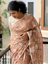 Traditional Jamdani Weaving Linen Finish Saree | RP500