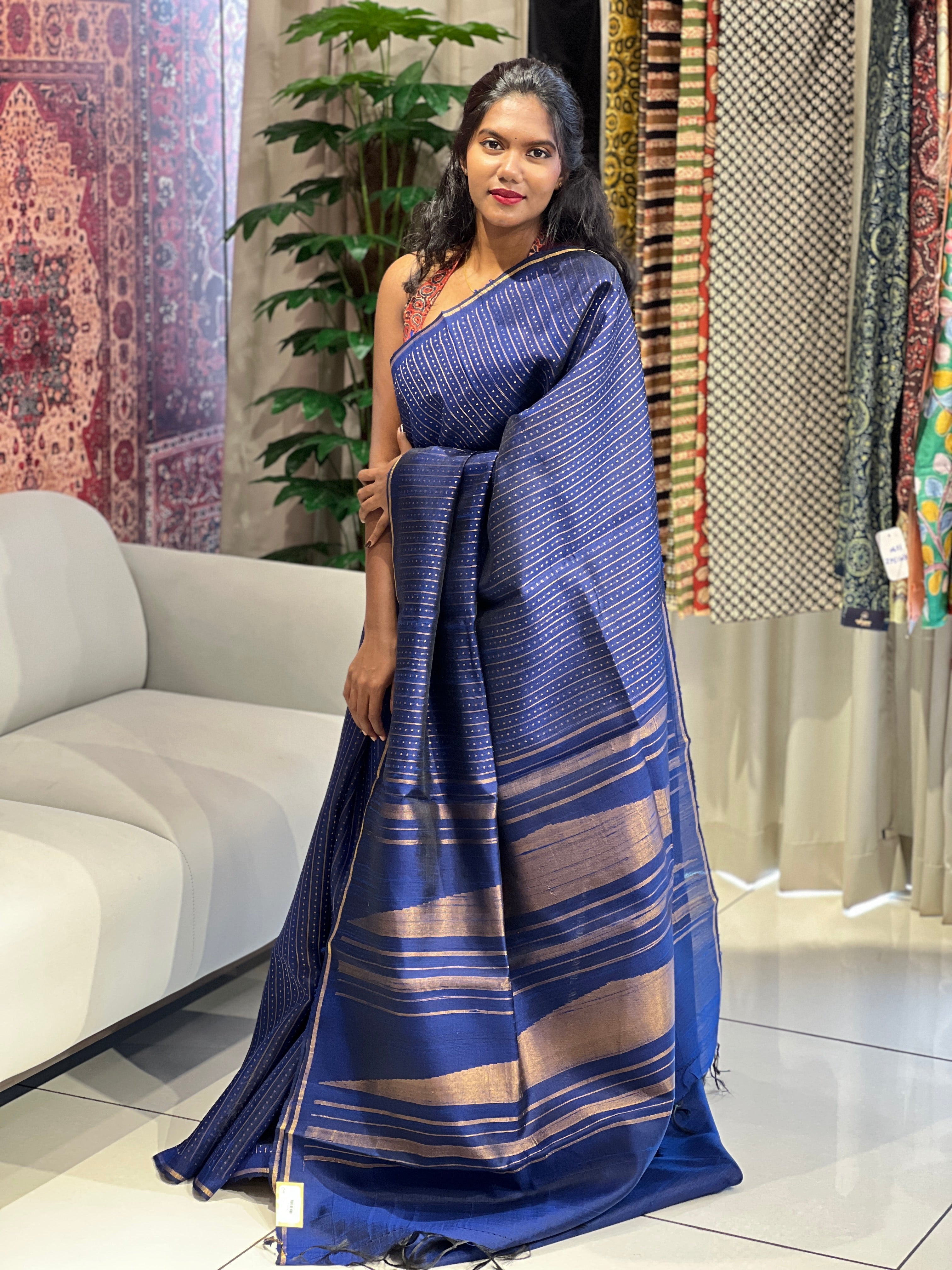 Line Woven Raw Silk Saree | HS1310