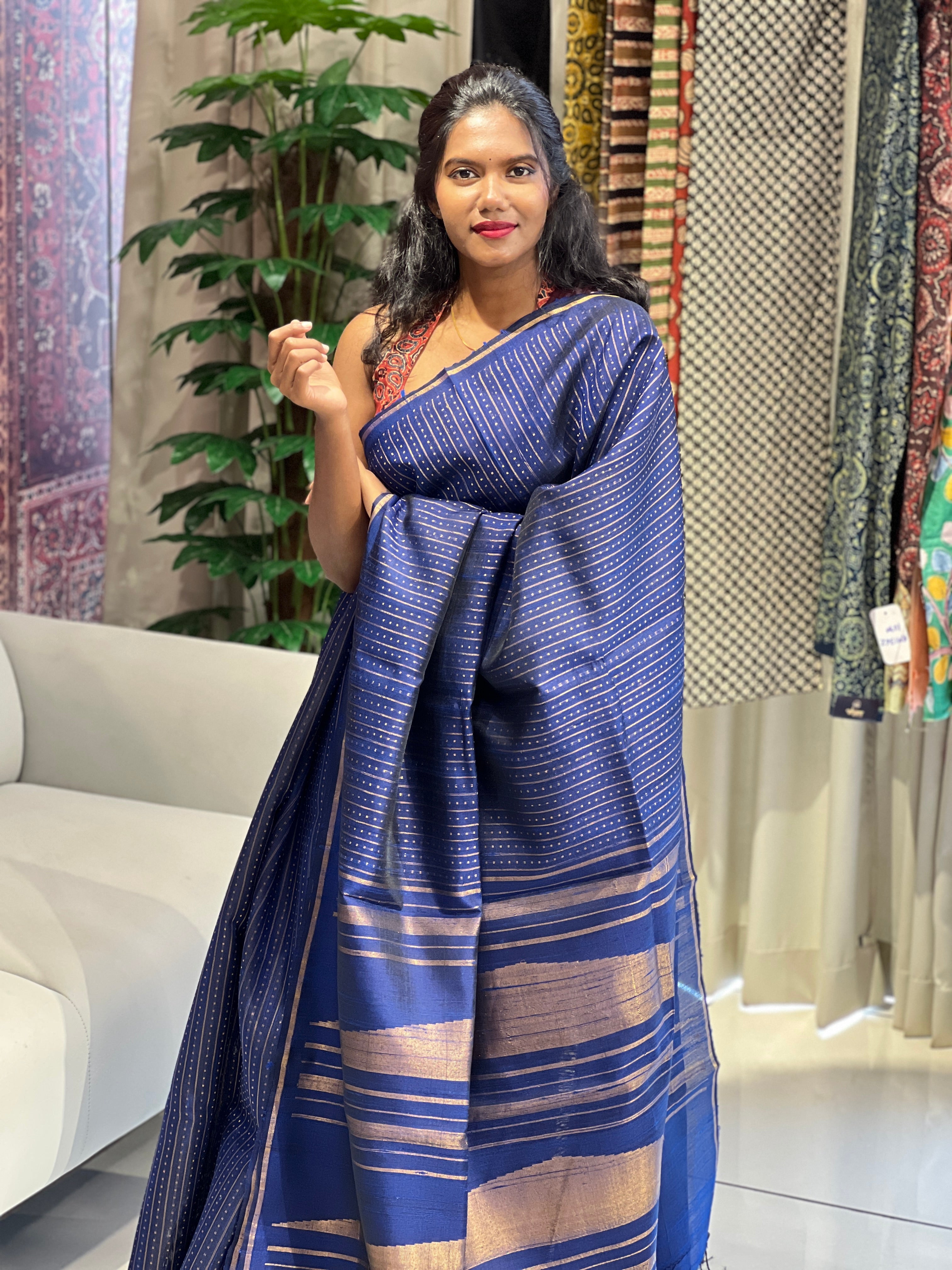 Line Woven Raw Silk Saree | HS1310