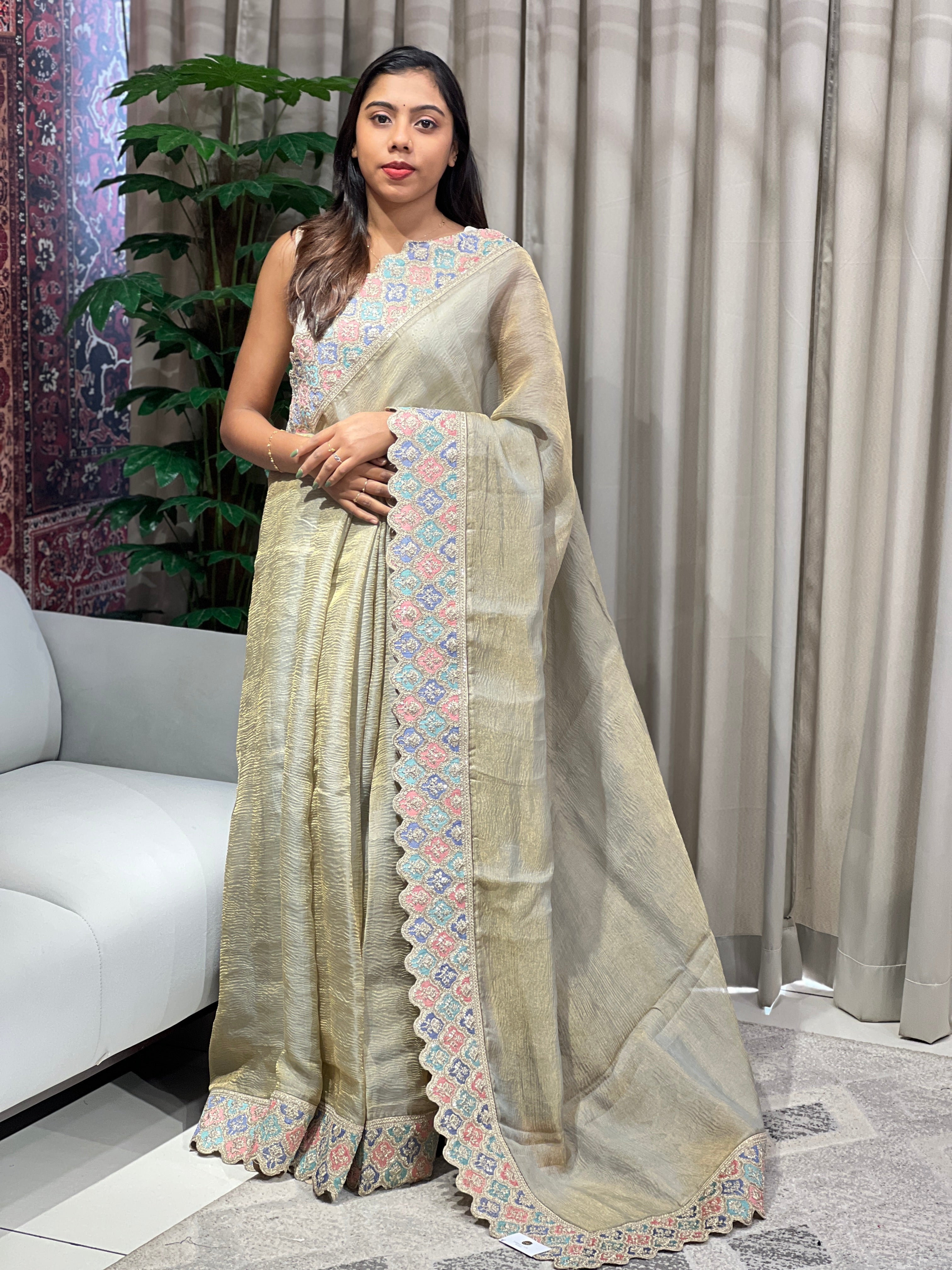 Lace Detailed Crushed Shimmer Organza Saree | RGD1003R