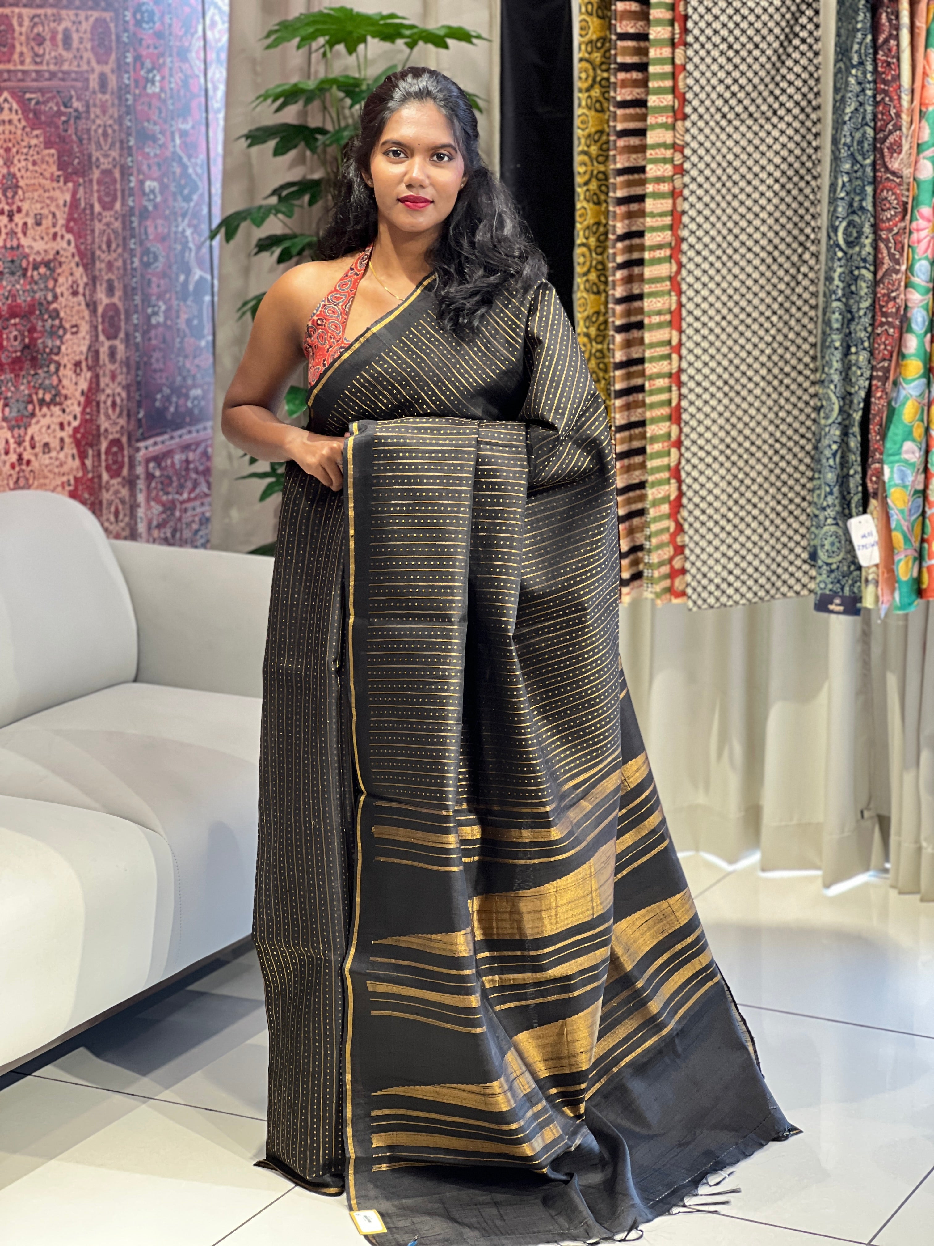 Line Woven Raw Silk Saree | HS1309