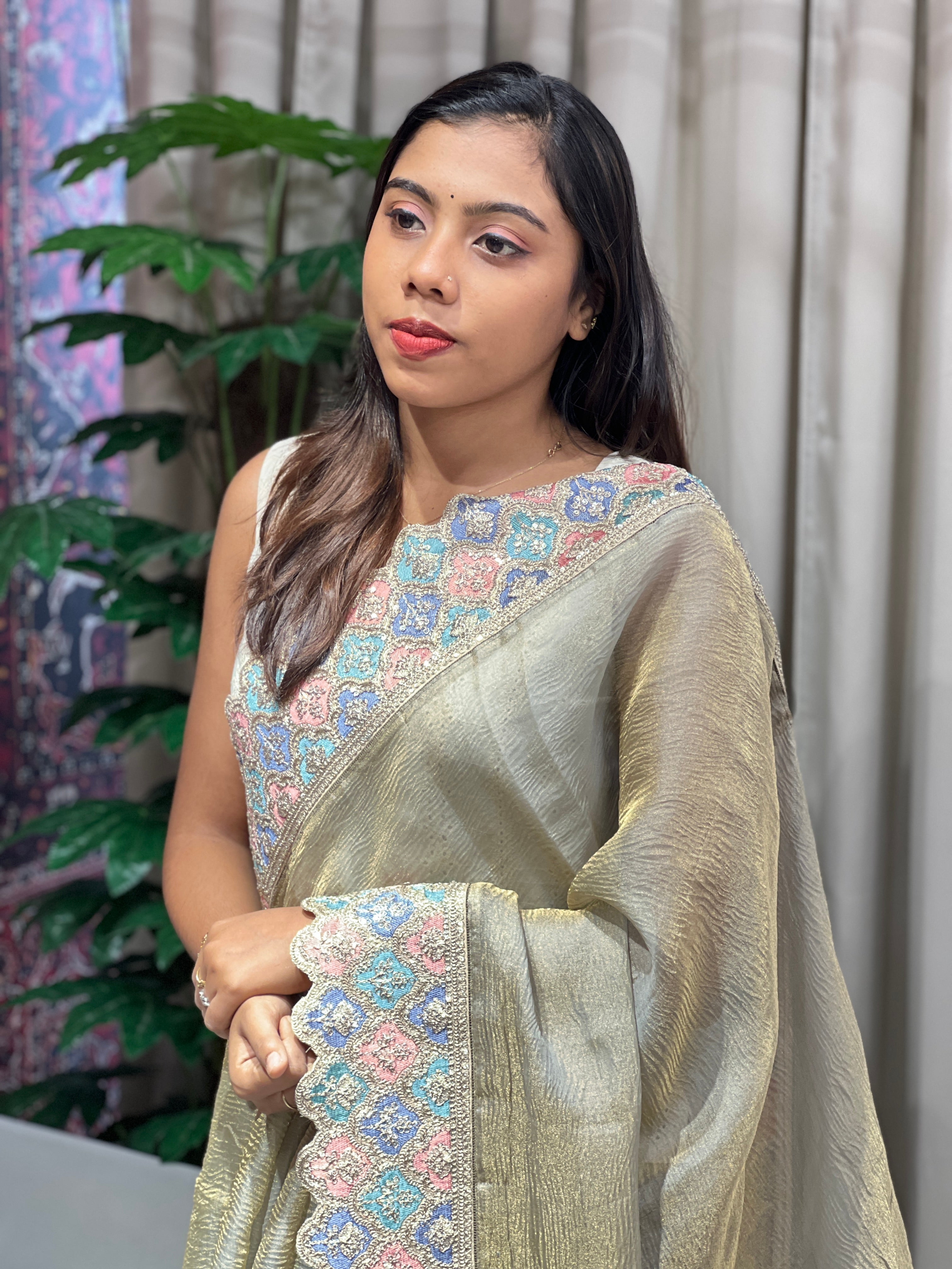 Lace Detailed Crushed Shimmer Organza Saree | RGD1003R