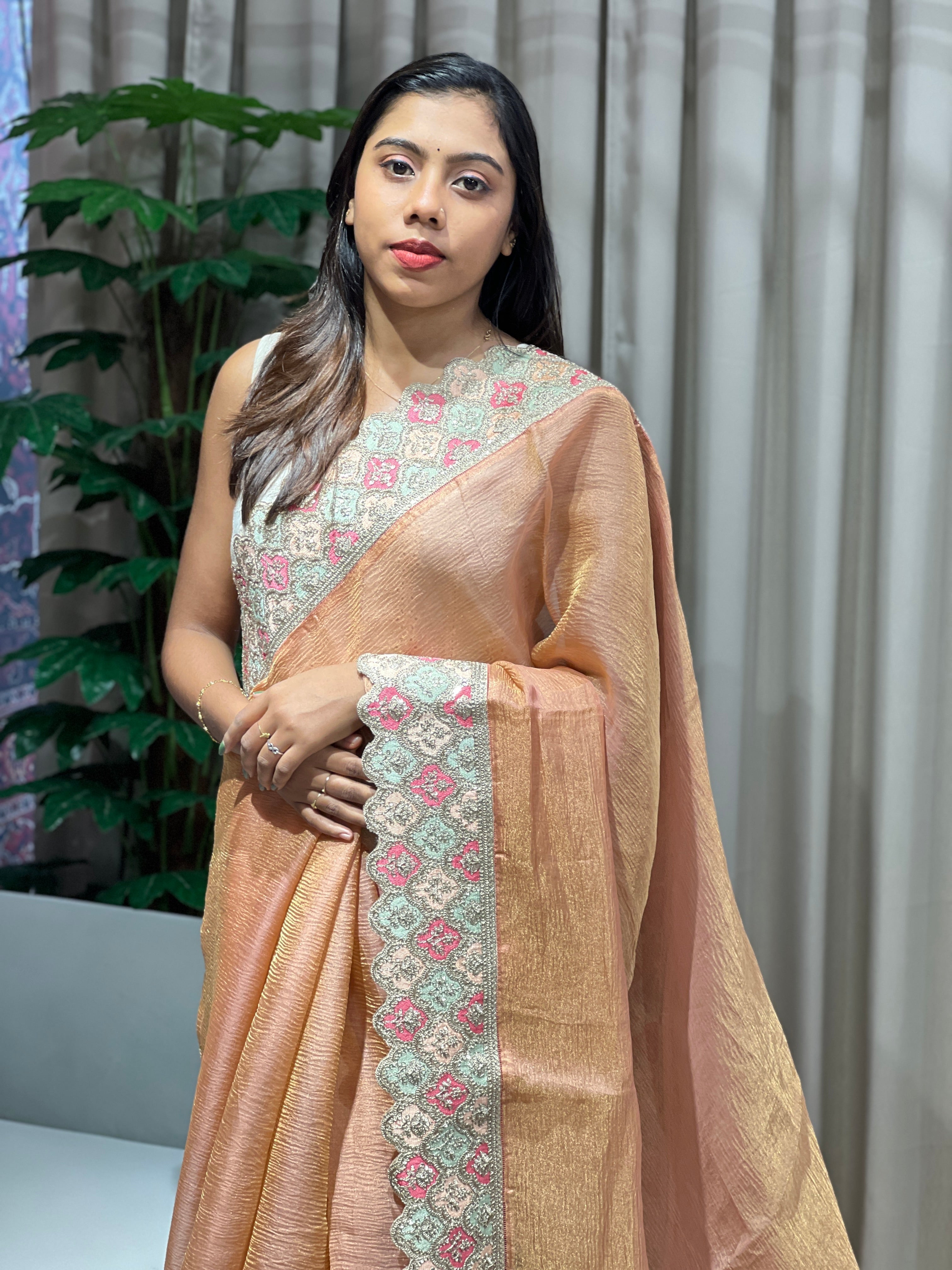 Lace Detailed Crushed Shimmer Organza Saree | RGD1002R