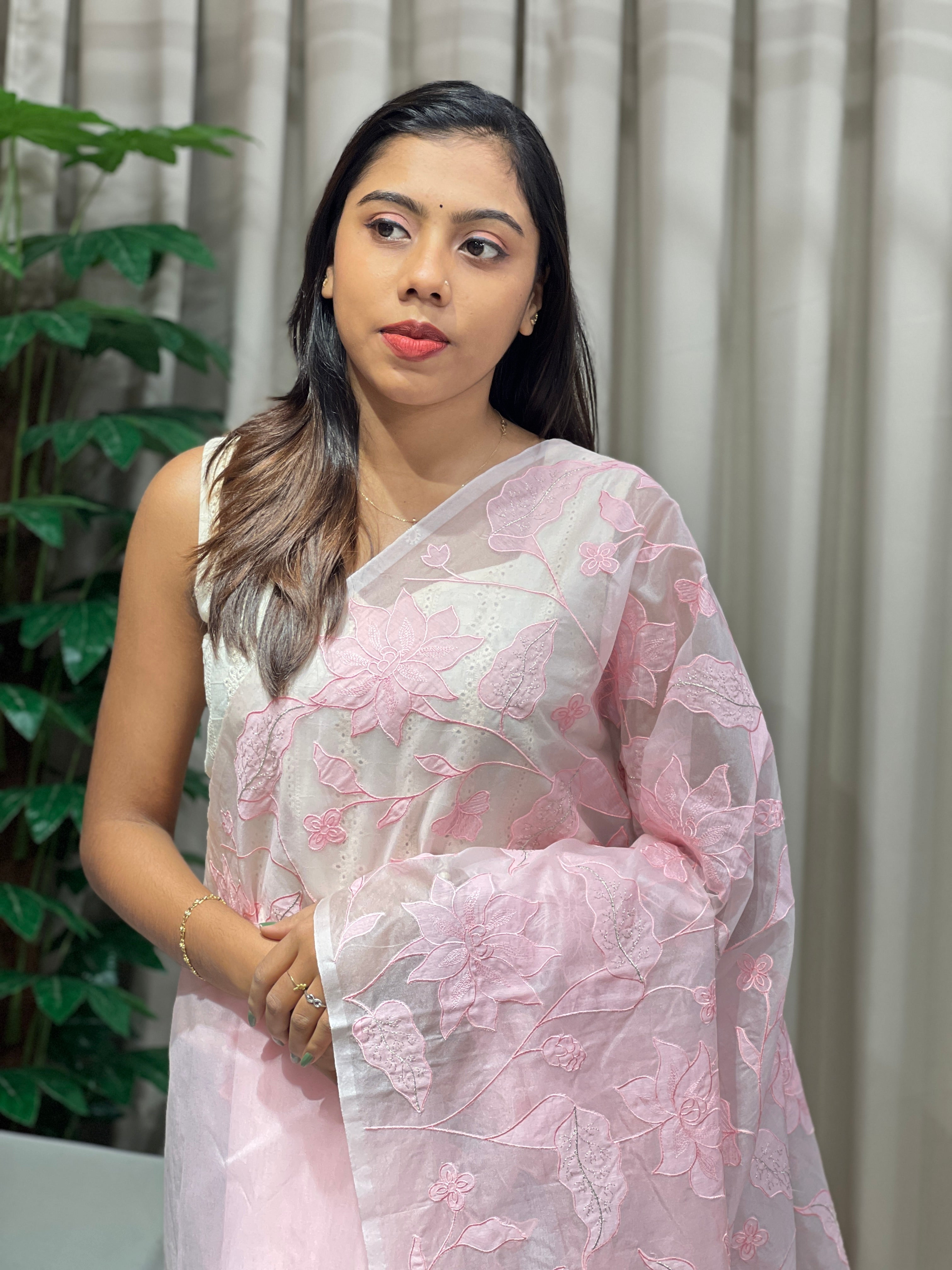 Floral Applique Detailed Organza Saree | MM260