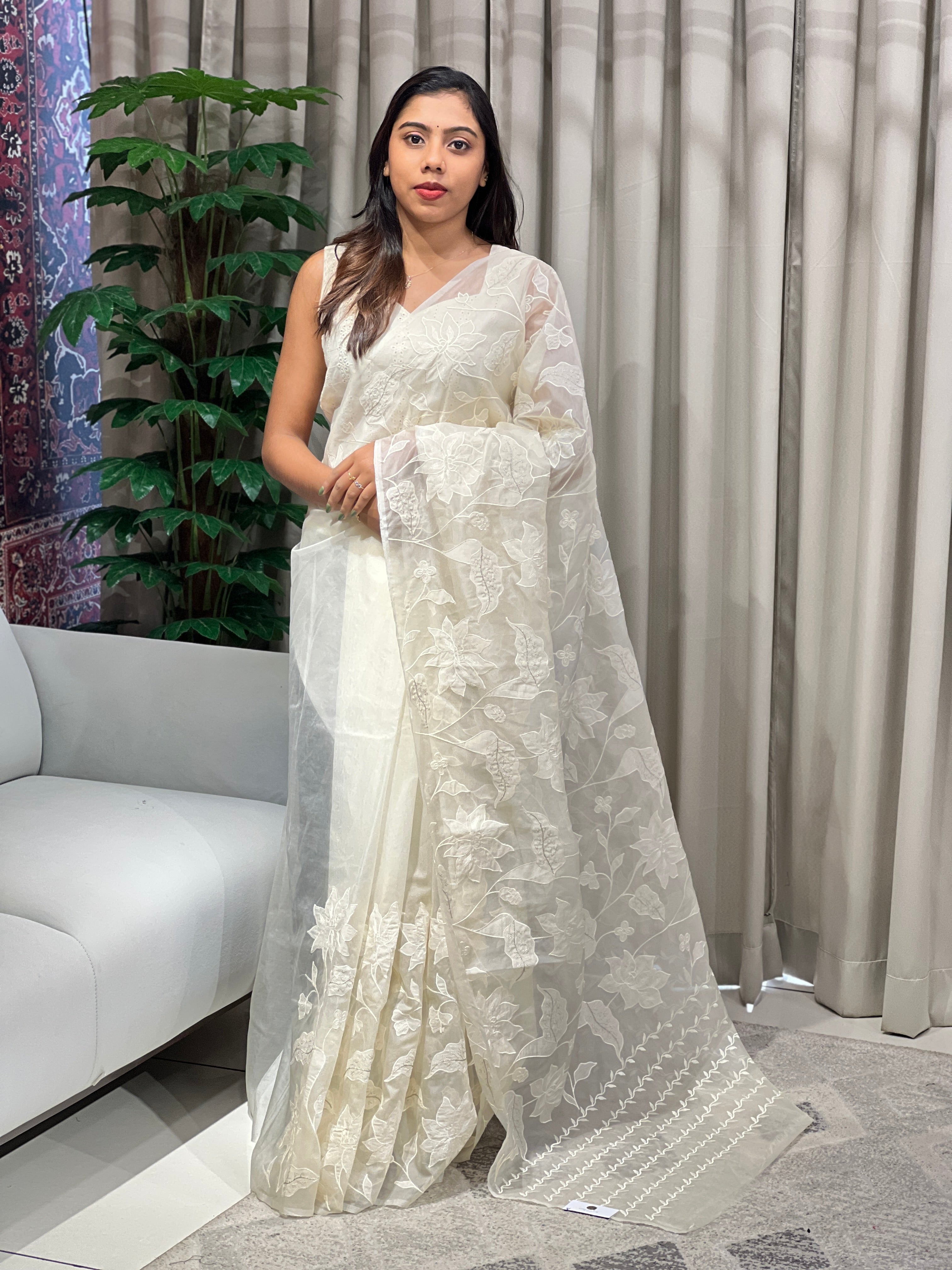 Floral Applique Detailed Organza Saree | MM264