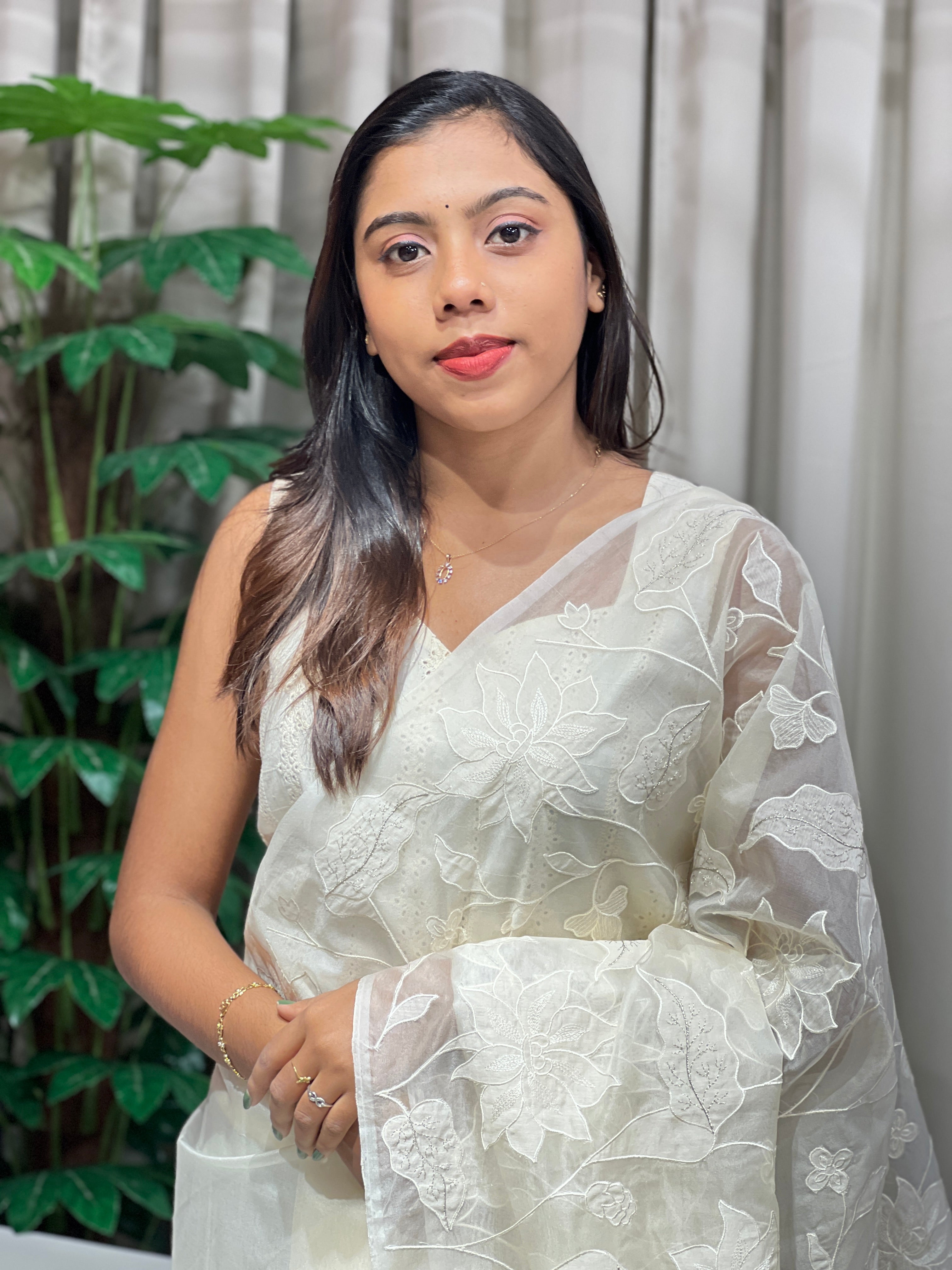 Floral Applique Detailed Organza Saree | MM264