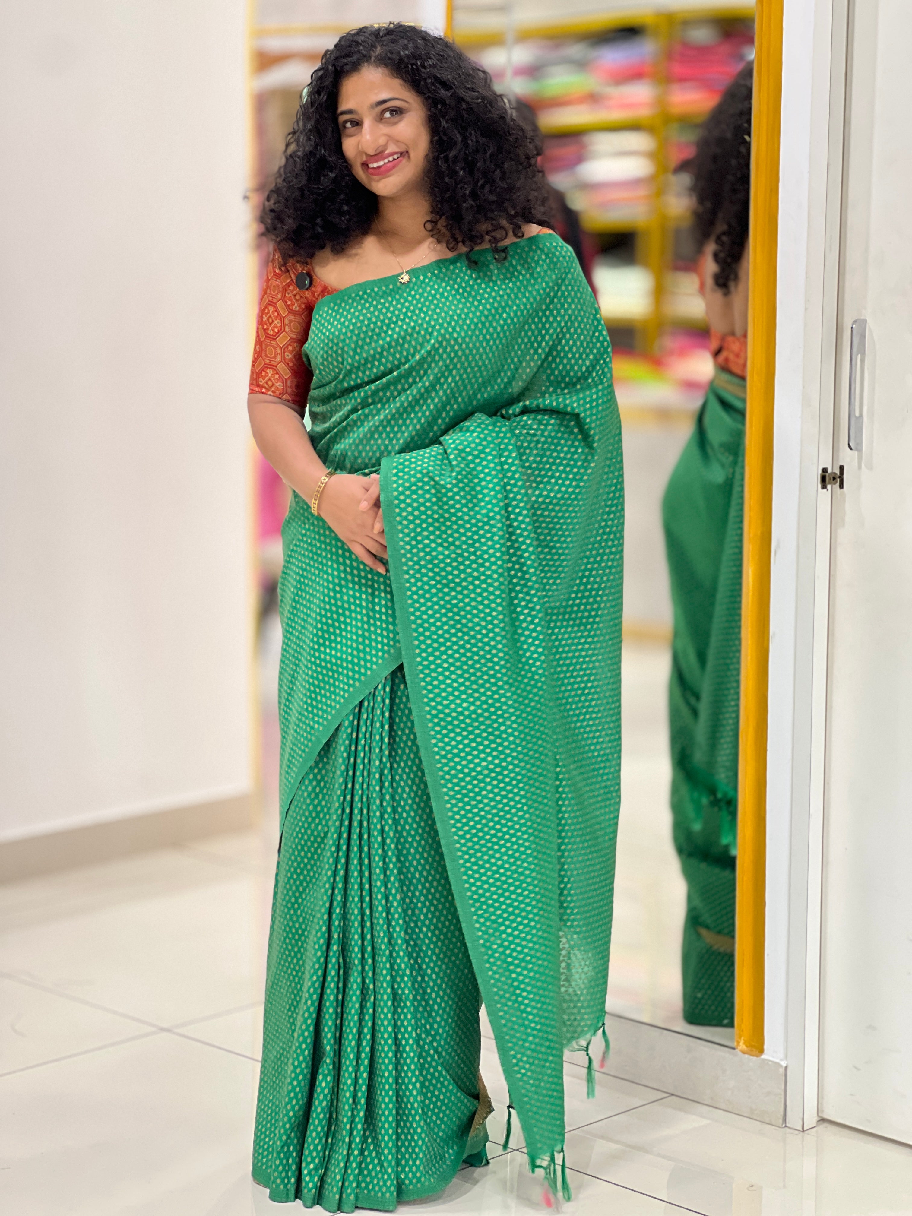 Golden Buta Design Banarasi Saree | PDS116