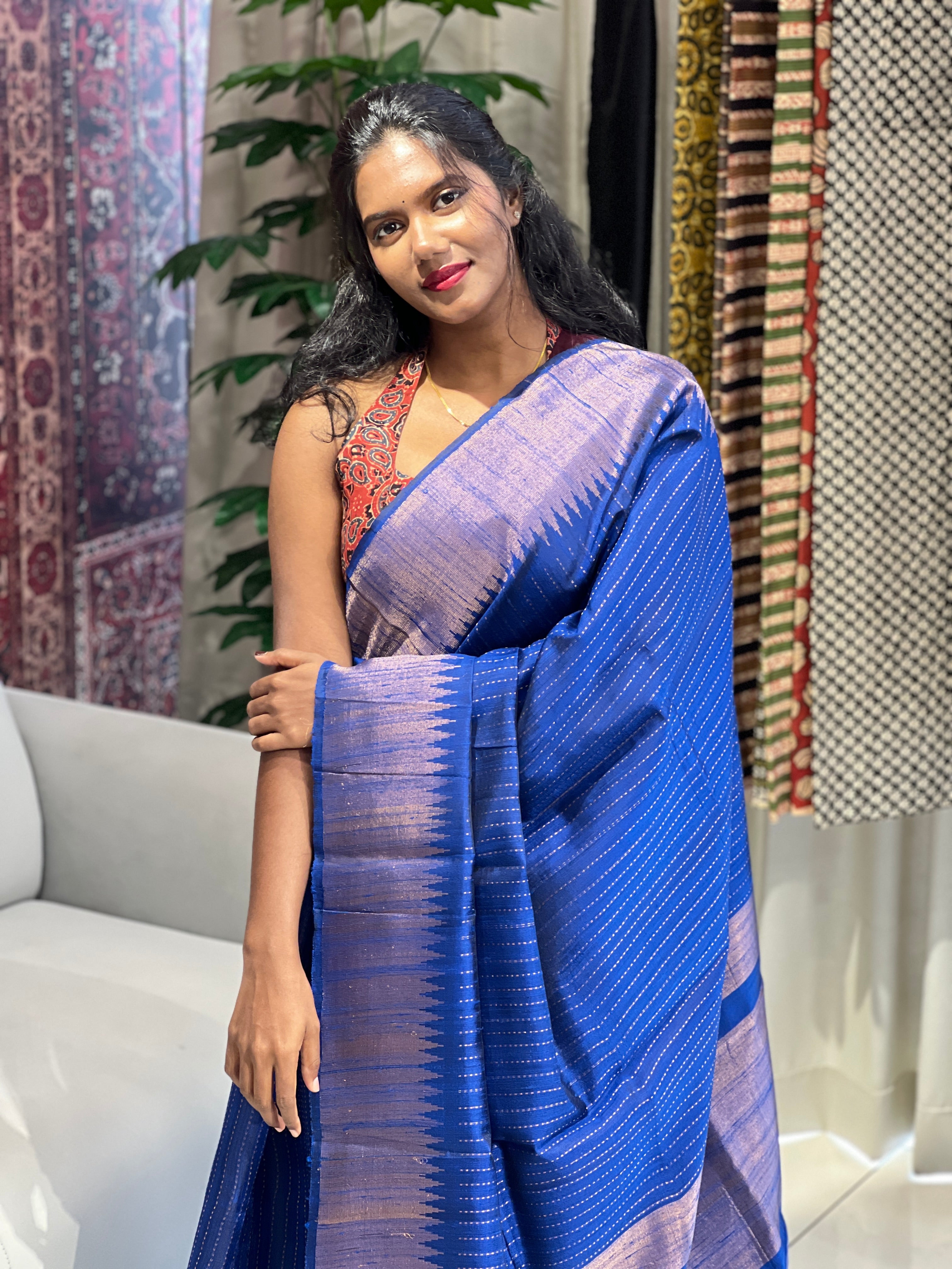 Zari Woven Temple Border Detailed Raw Silk Saree | HS1253