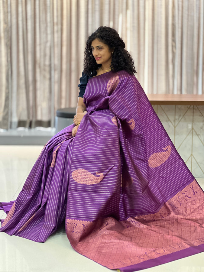 Long Paisley Buta Patterned Pure Zari Kanchipuram Saree | AK208