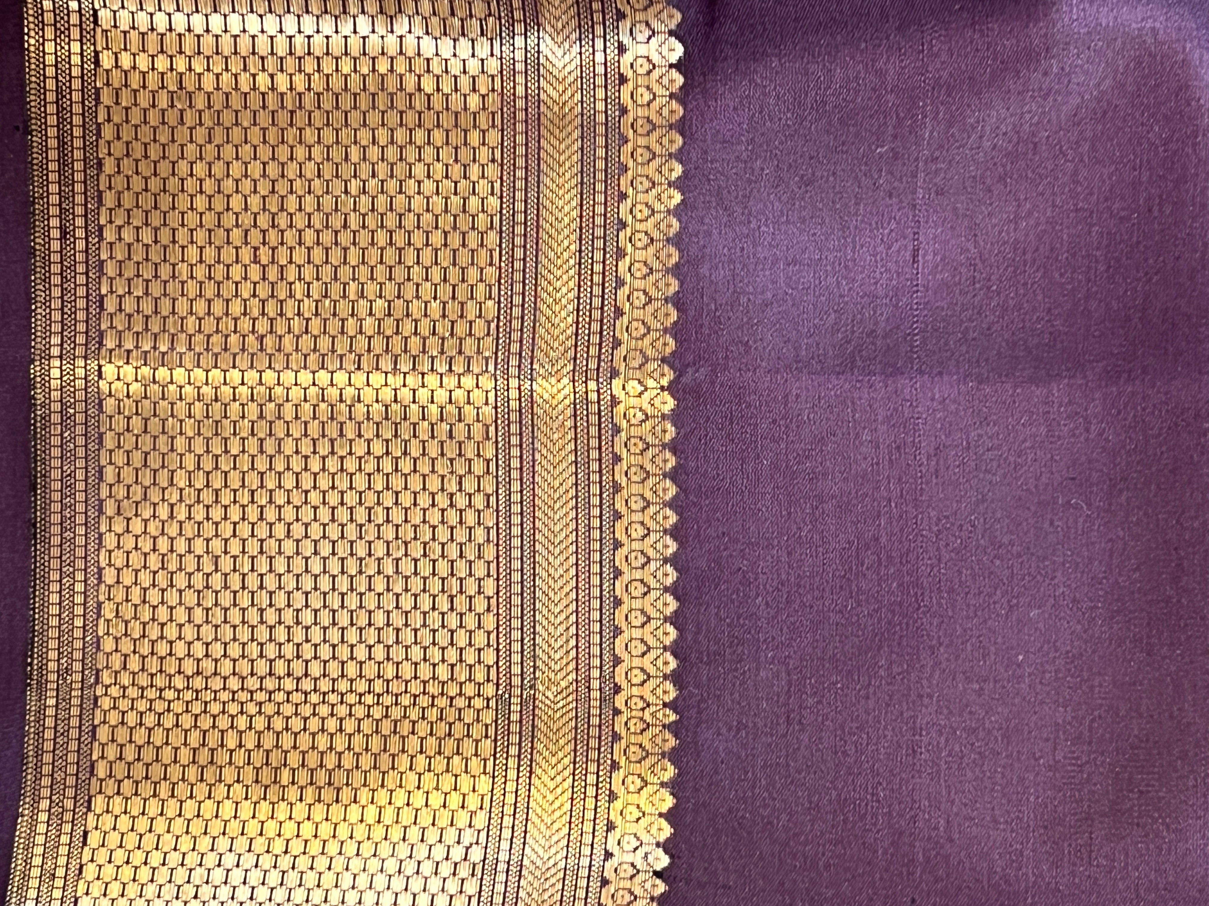 Buta Woven Handloom Soft Silk Saree | TT307