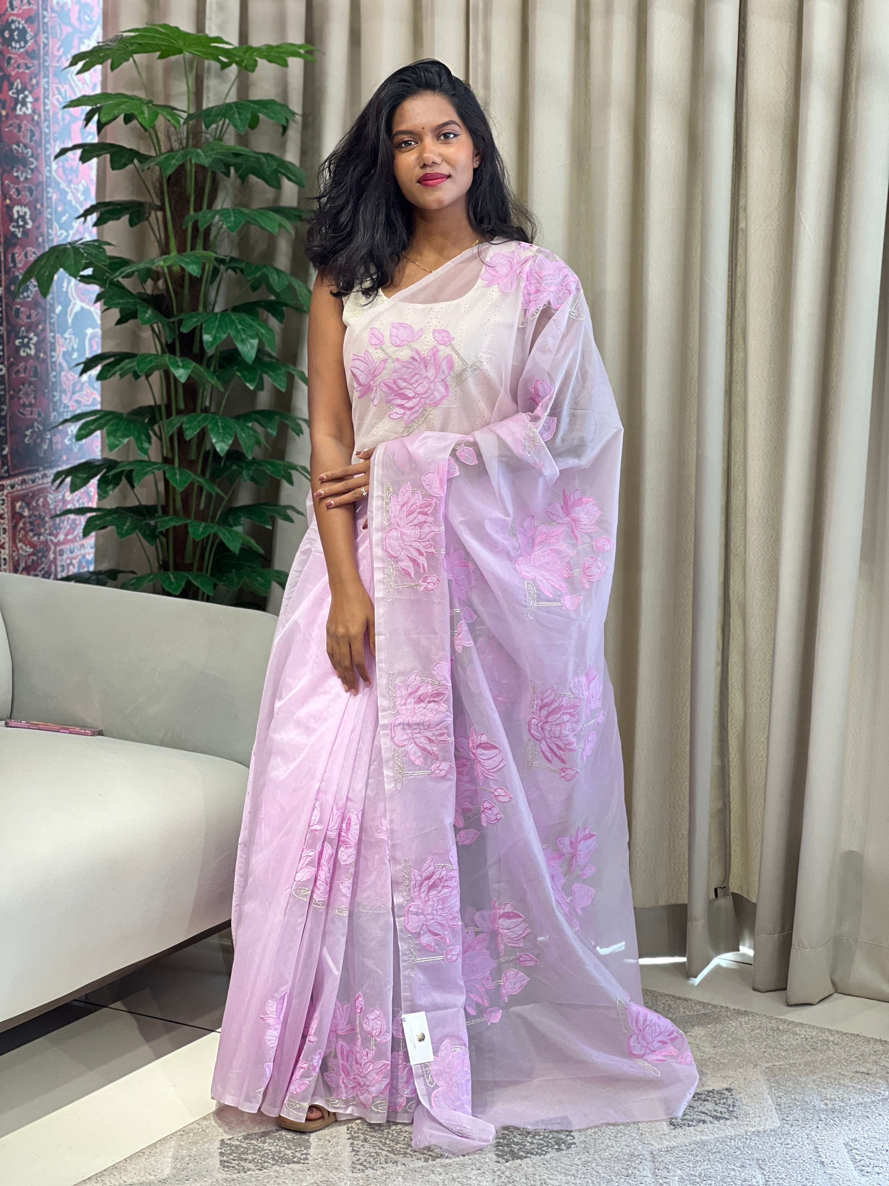 Floral Applique Patterned Organza Saree | MM267