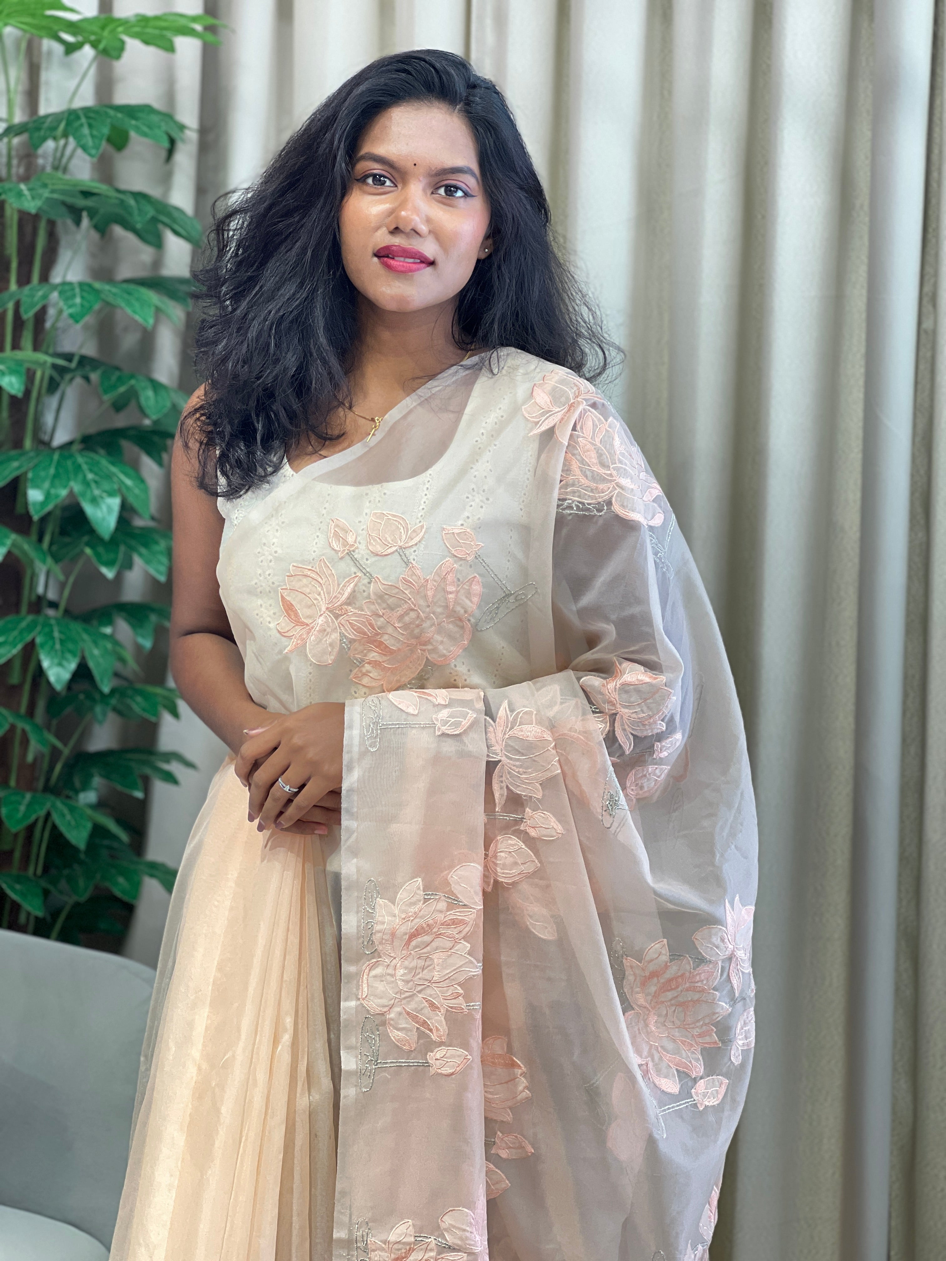 Floral Applique Patterned Organza Saree | MM268