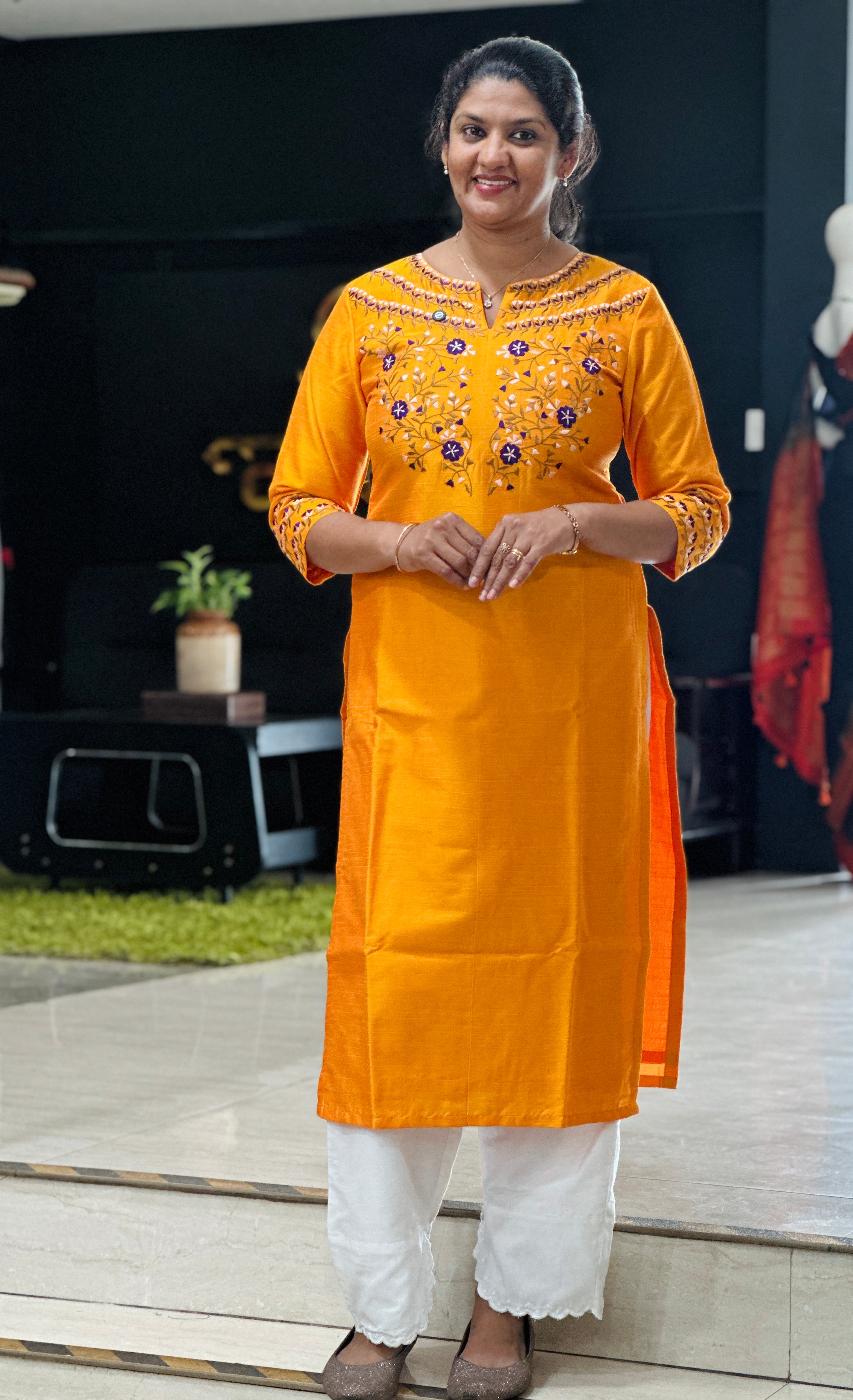 Floral Embroidery Pattern Silk Cotton Kurta | DNT1211