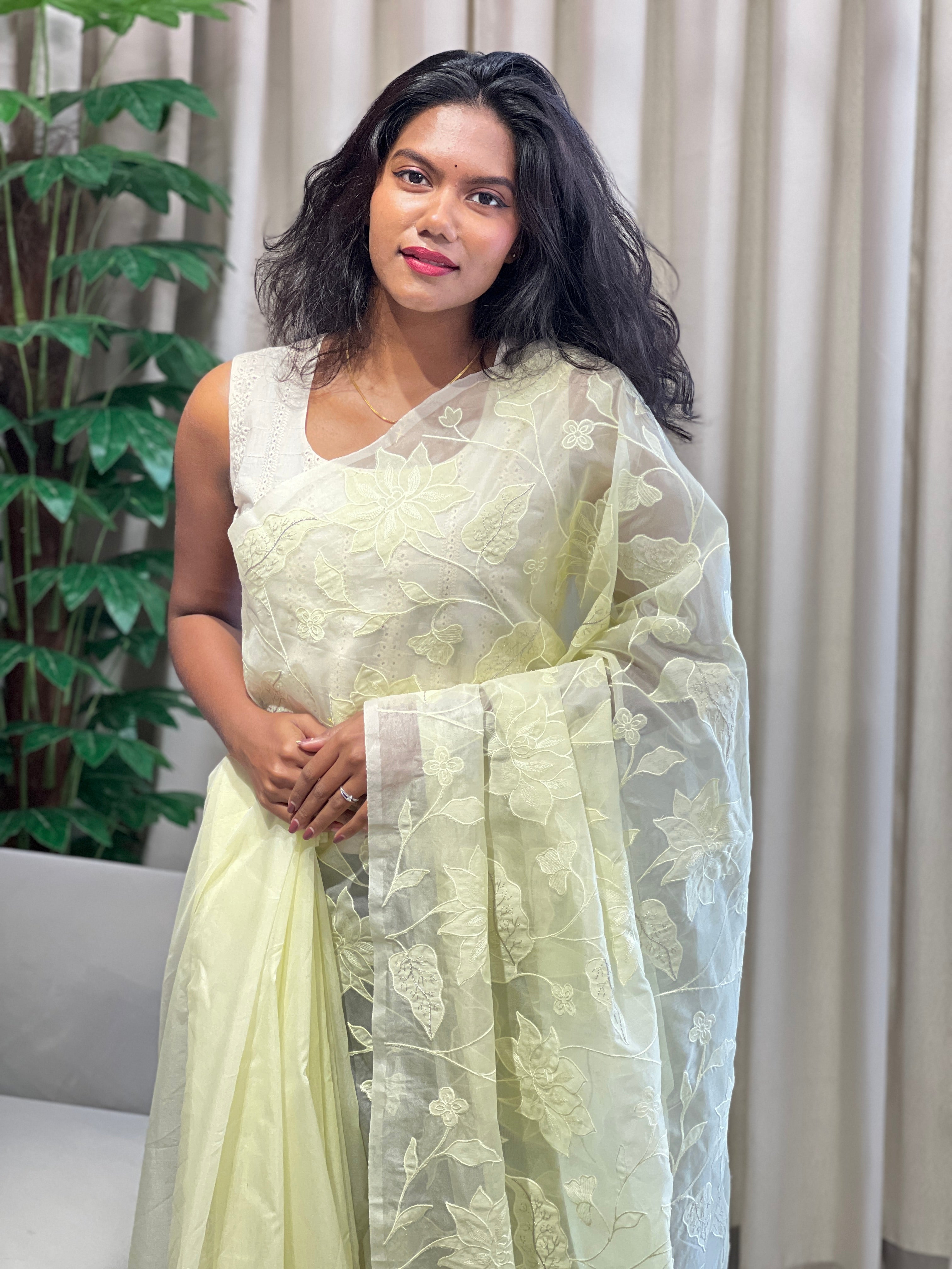 Floral Applique Detailed Organza Saree | MM259